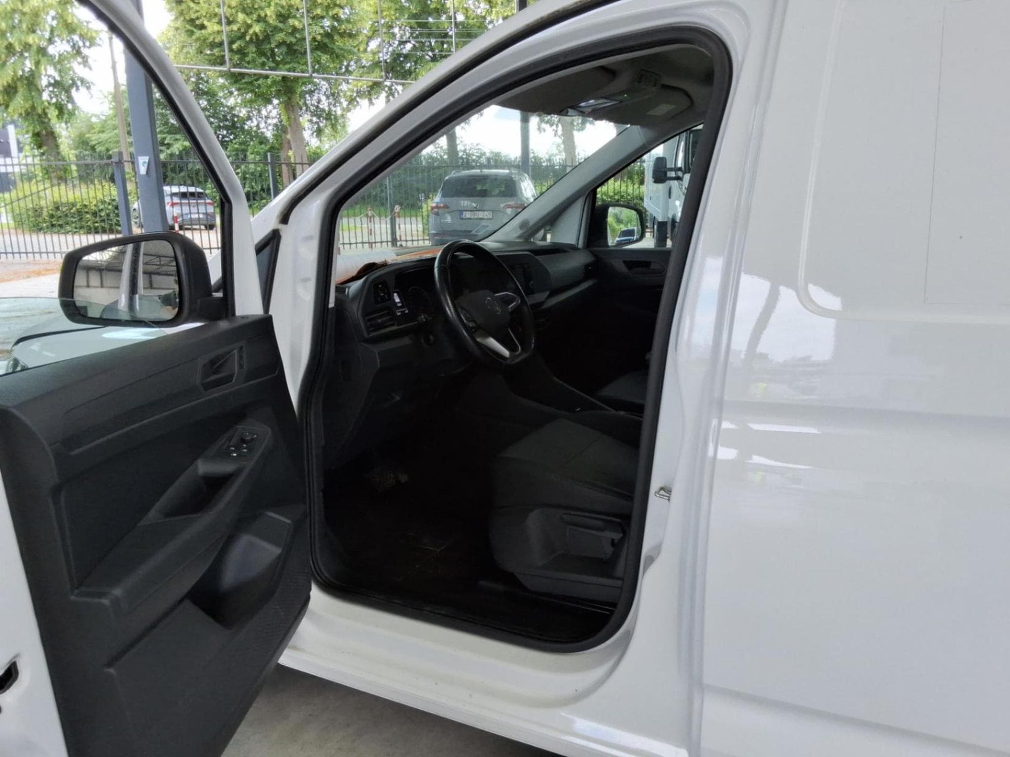 VW Caddy Cargo Maxi  LW (2025) - Photo 12