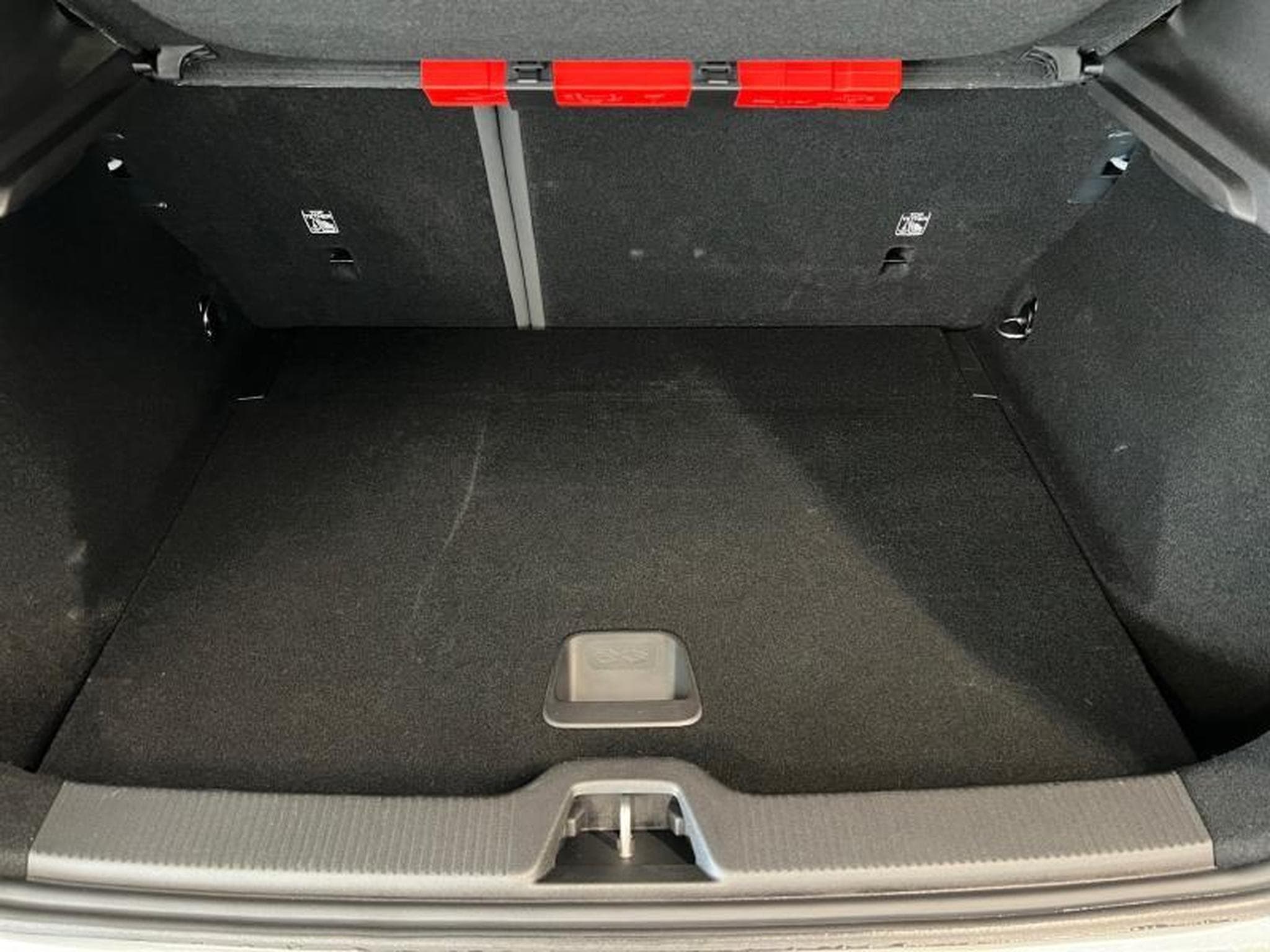 Volvo EX30 Twin motor performance avec kit HEICO (2025) - Photo 16