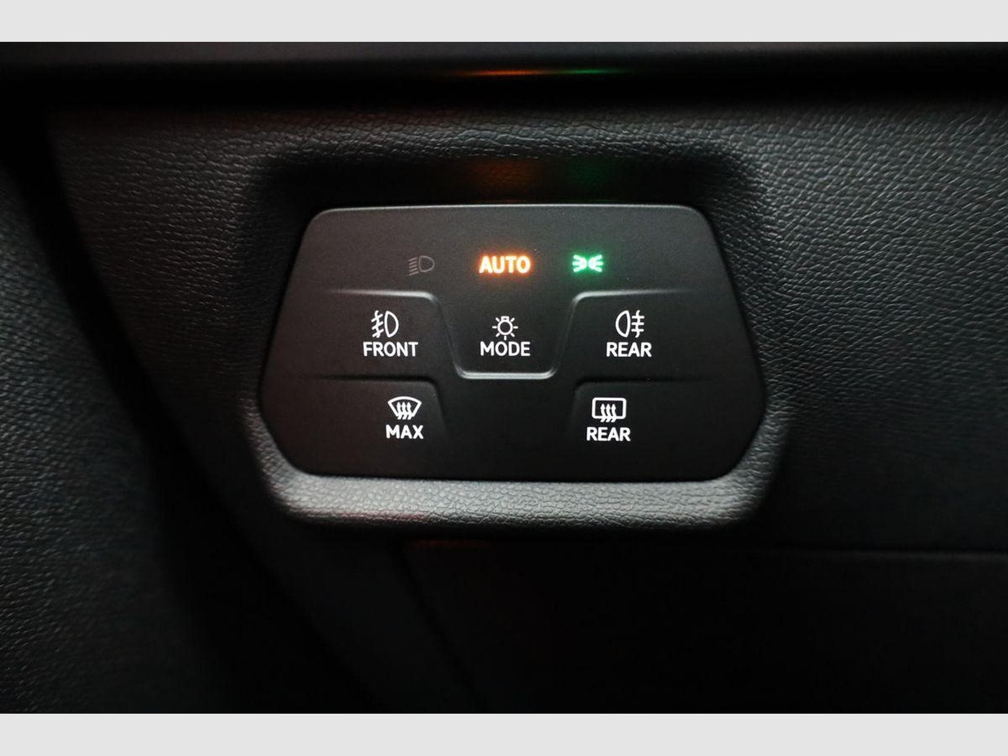 Cupra Leon 2.0 TSI 245 kW 4Drive VZ (2025) - Photo 8
