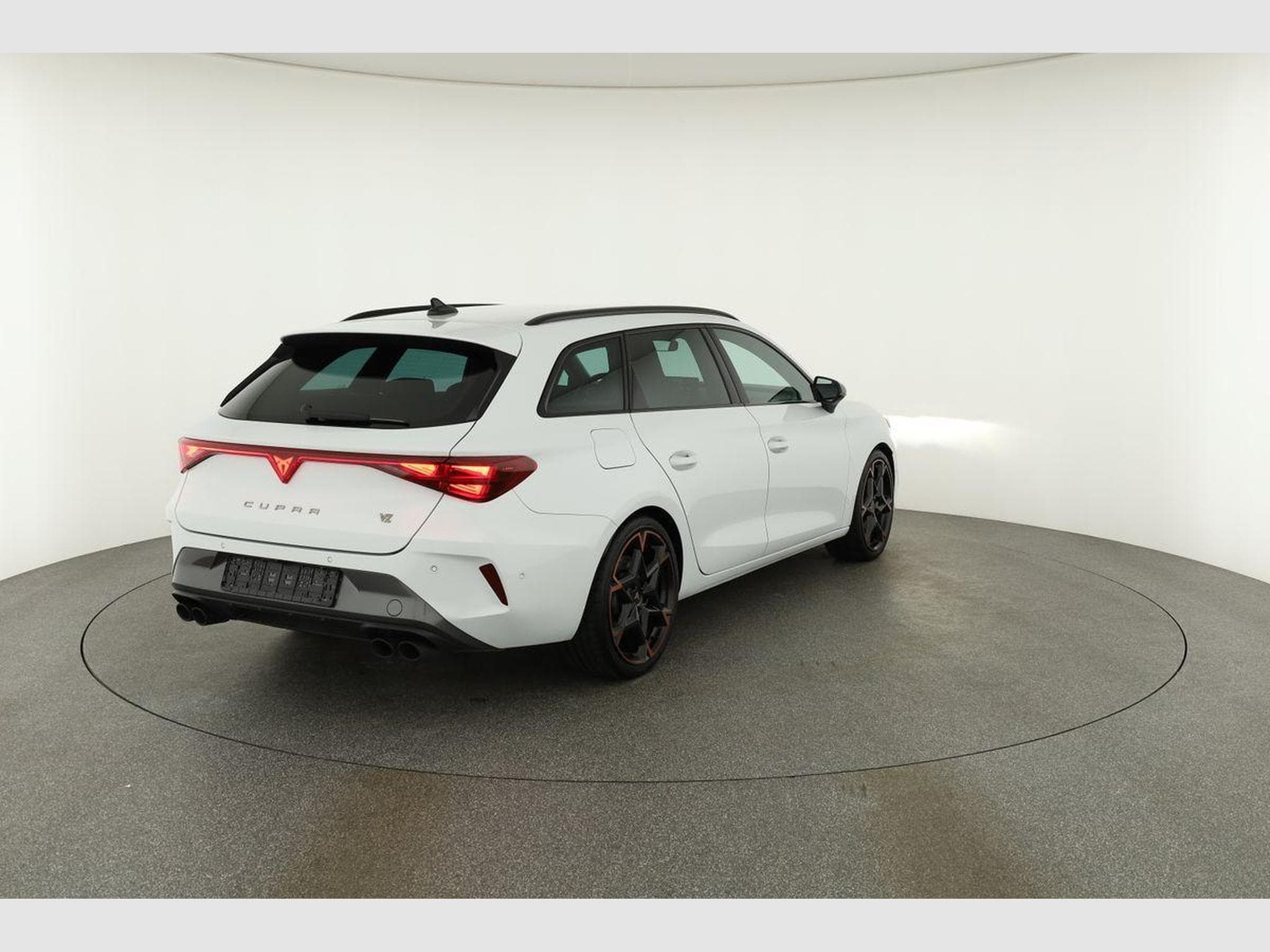 Cupra Leon 2.0 TSI 245 kW 4Drive VZ (2025) - Photo 18