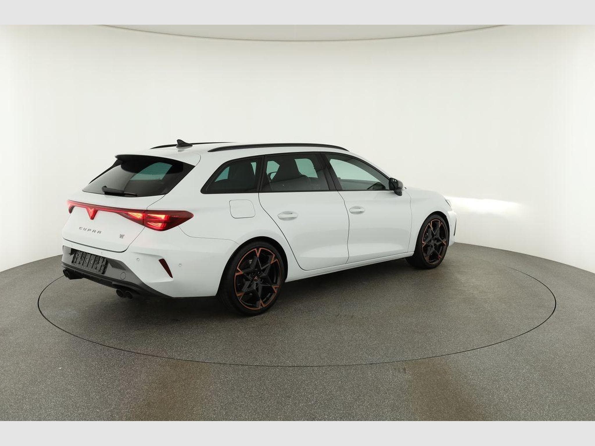 Cupra Leon 2.0 TSI 245 kW 4Drive VZ (2025) - Photo 19