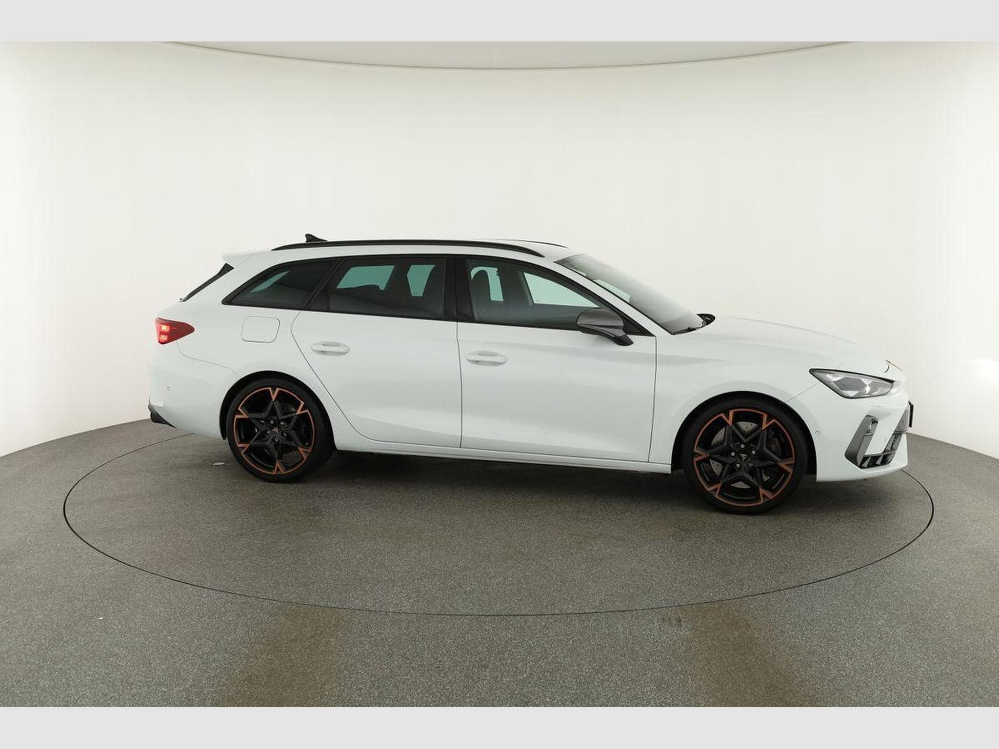 Cupra Leon 2.0 TSI 245 kW 4Drive VZ (2025) - Photo 23