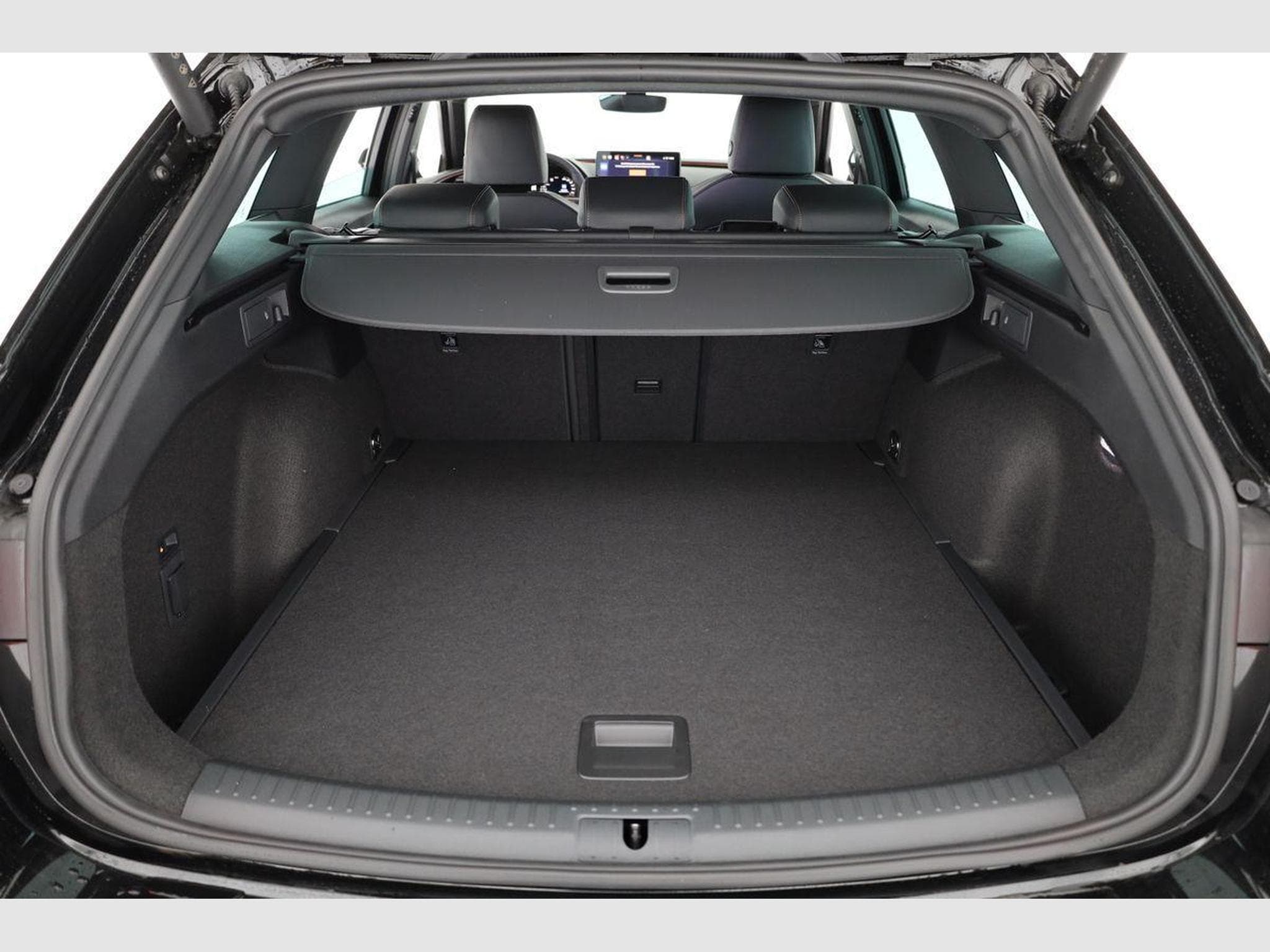 Cupra Leon 2.0 TSI 150 kW 4Drive (2026) - Photo 11