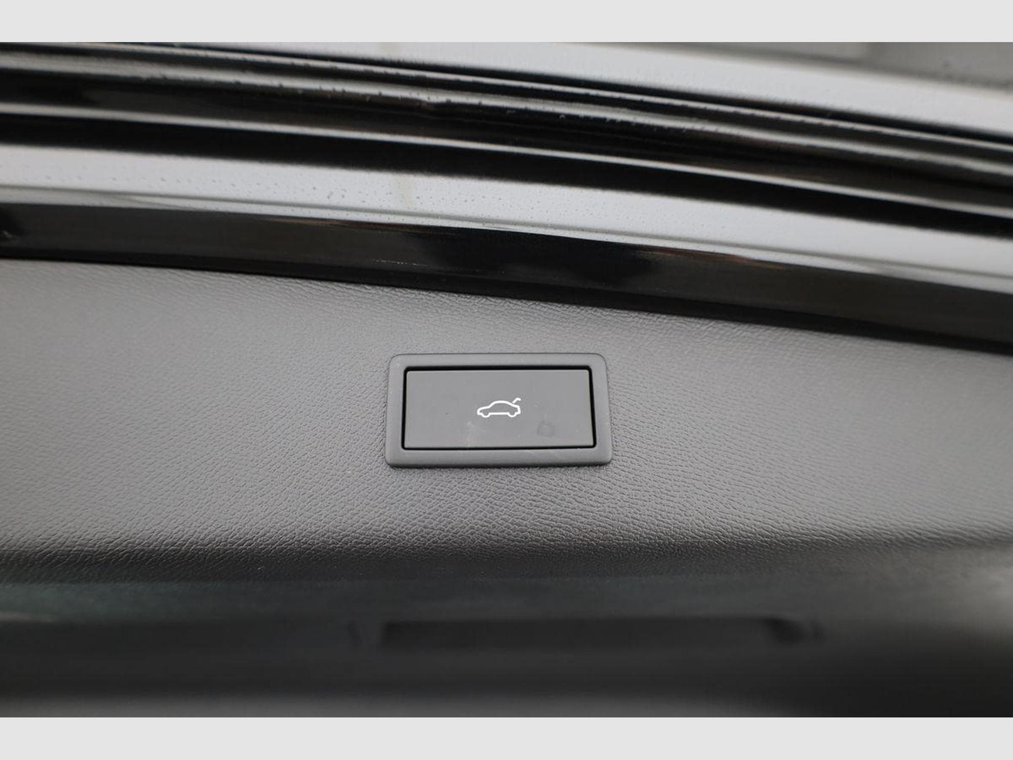 Cupra Leon 2.0 TSI 150 kW 4Drive (2026) - Photo 14