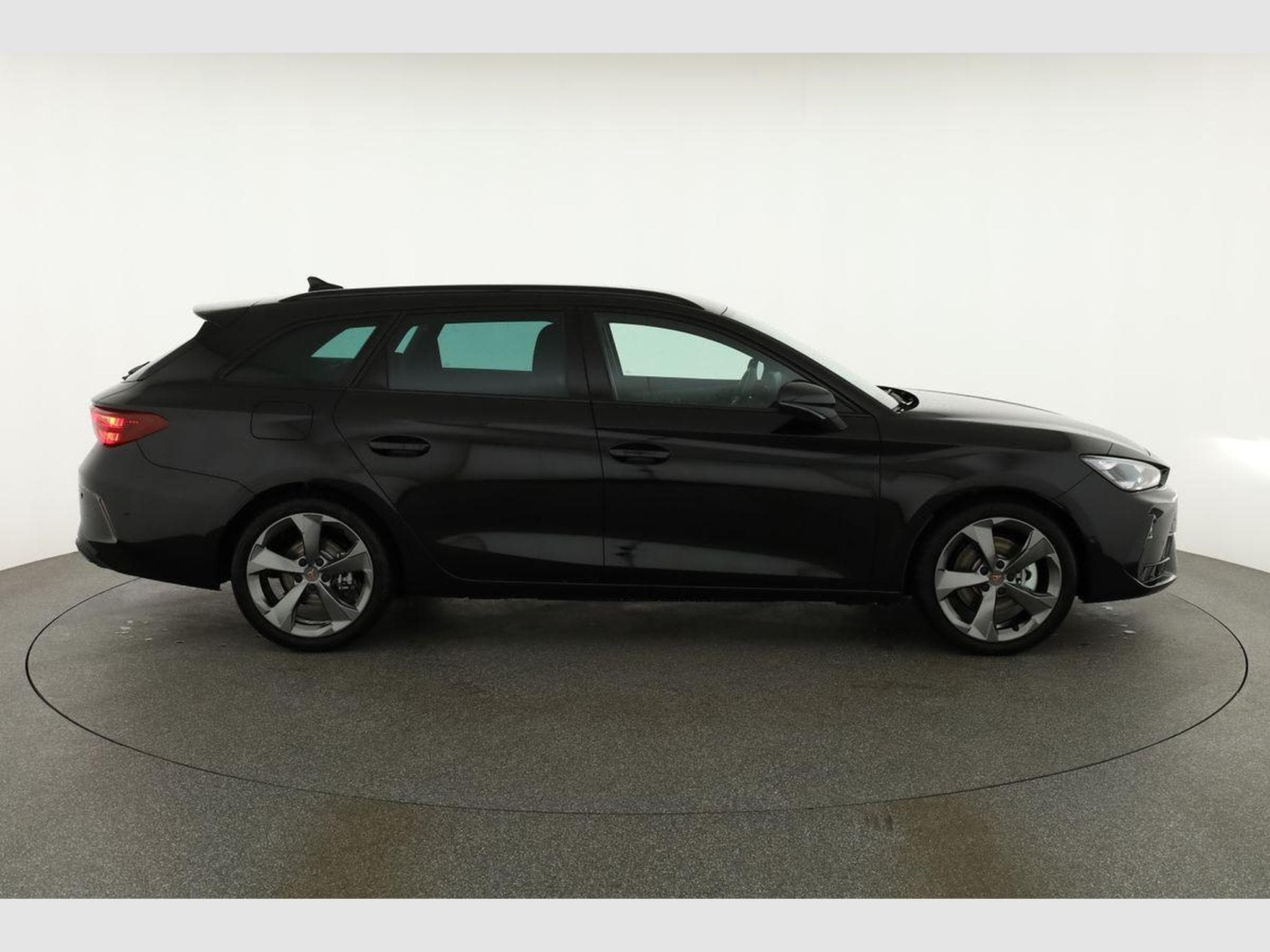 Cupra Leon 2.0 TSI 150 kW 4Drive (2026) - Photo 22