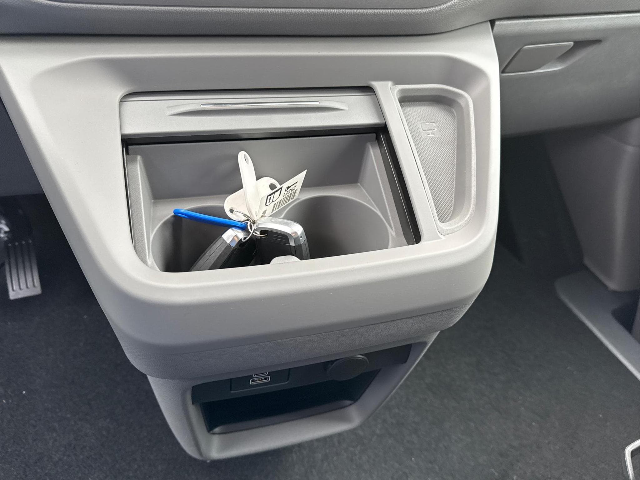 VW T7 Kombi Kombi (2026) - Photo 15