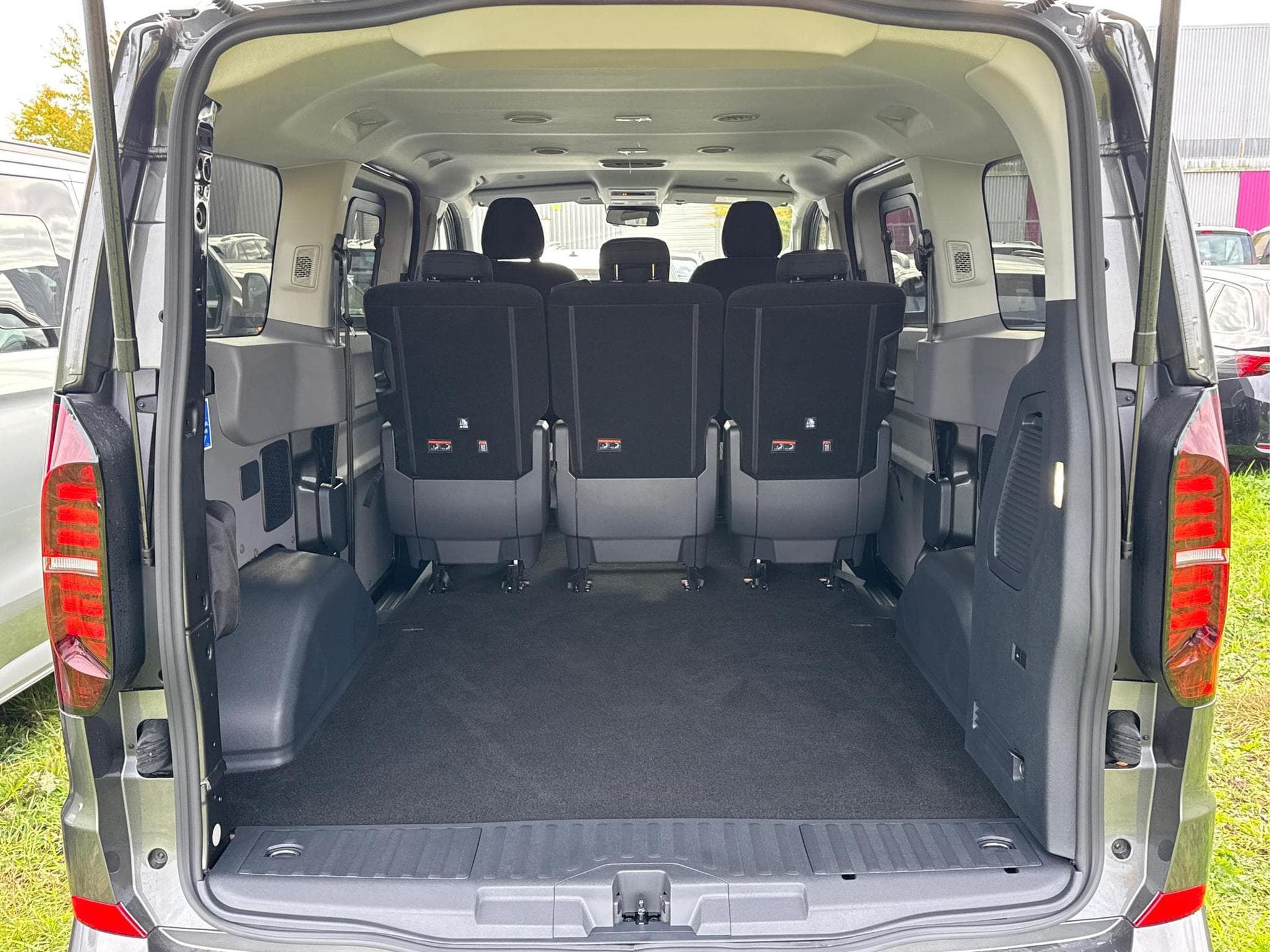 VW T7 Kombi Kombi (2026) - Photo 8