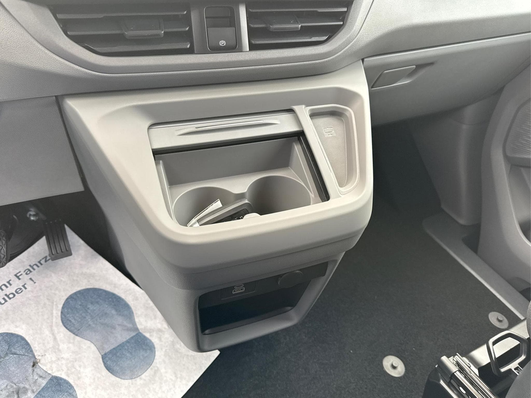 VW T7 Kombi Kombi (2026) - Photo 15