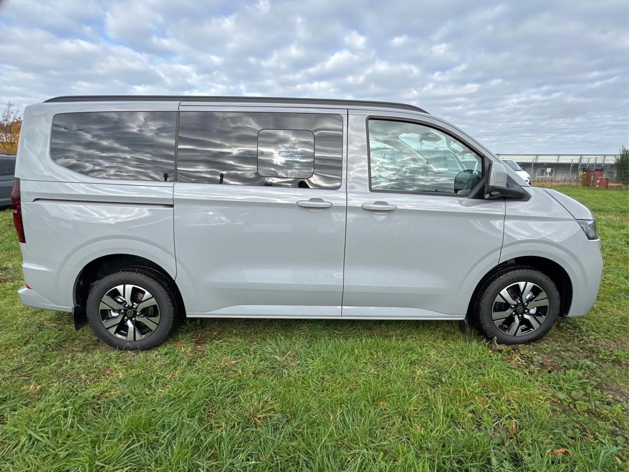 VW T7 Kombi Kombi (2026) - Photo 4