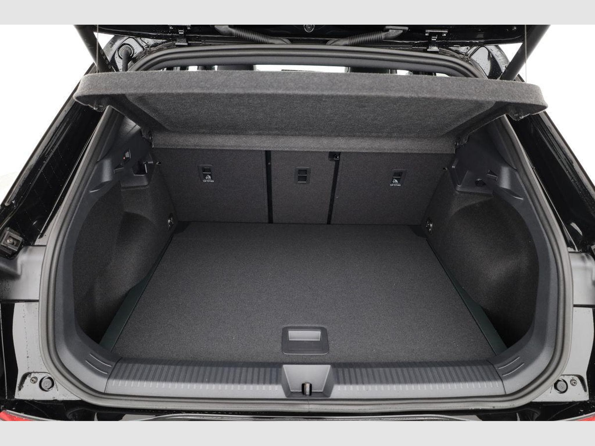 VW T-Roc 1.5 eTSI 110 kW R-Line (2026) - Photo 12