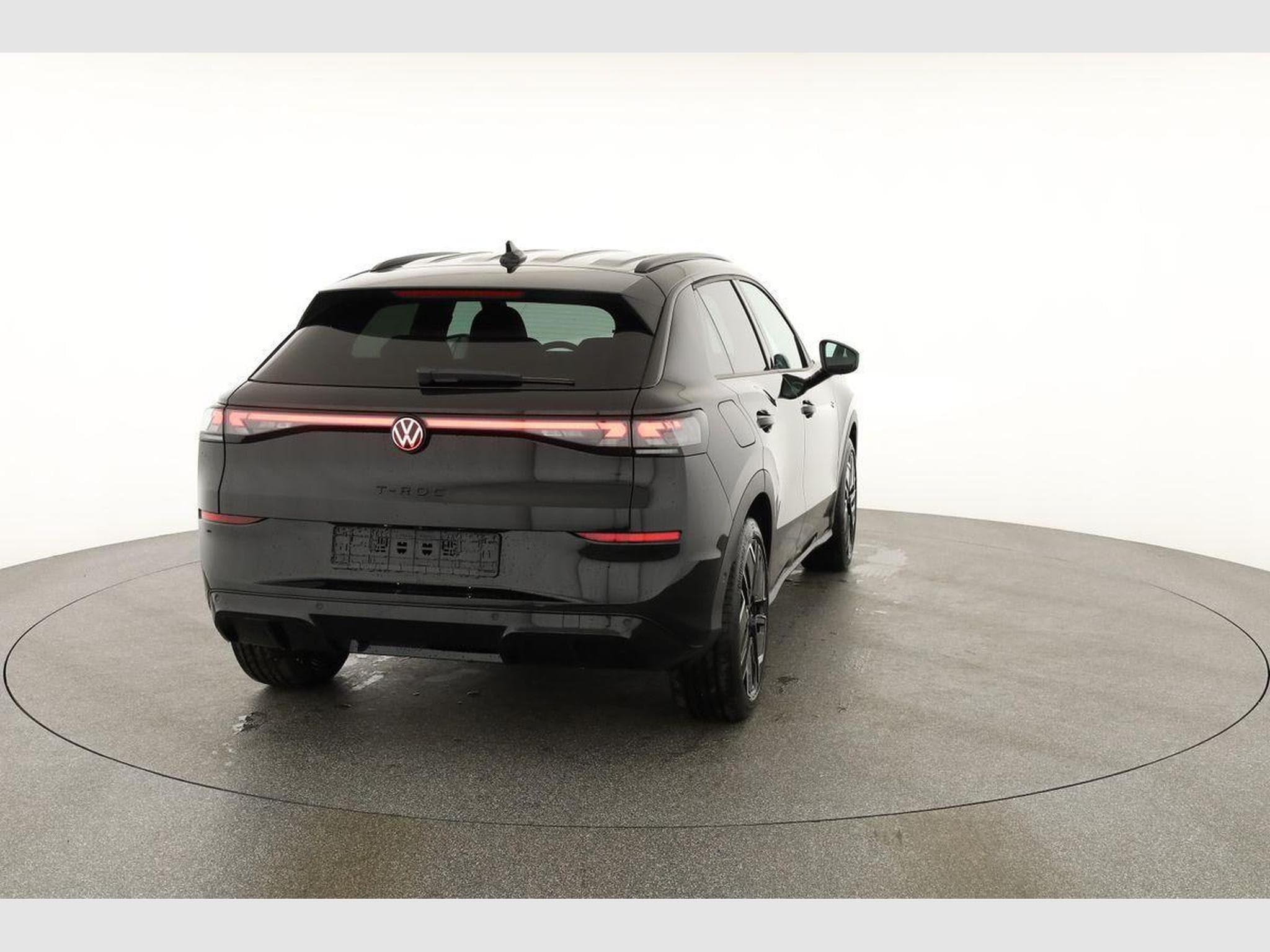 VW T-Roc 1.5 eTSI 110 kW R-Line (2026) - Photo 18