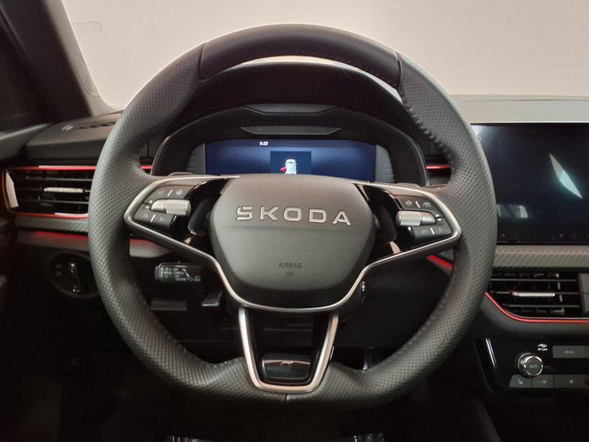 Skoda Kamiq Monte Carlo 1.5 TSI 7-Gang-DSG (2026) - Photo 12