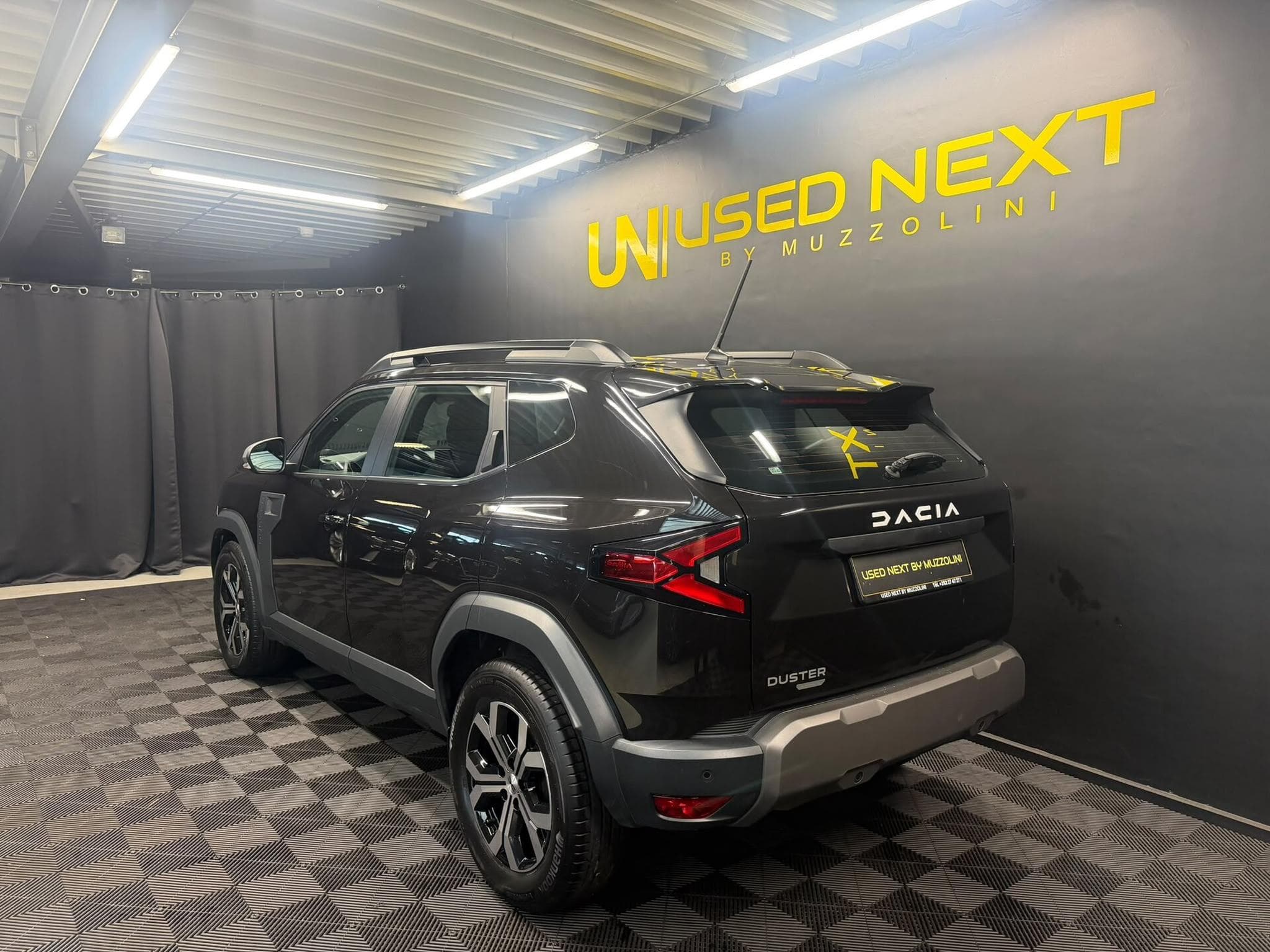 Dacia Duster EXPRESSION HYBRIDE 140 CV 4X2 BVA (2025) - Photo 6