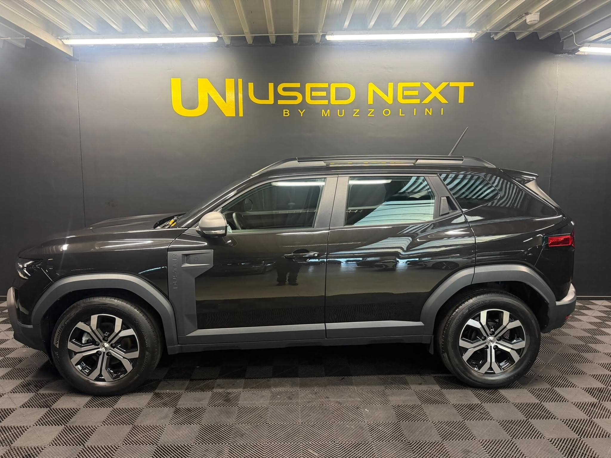 Dacia Duster EXPRESSION HYBRIDE 140 CV 4X2 BVA (2025) - Photo 5