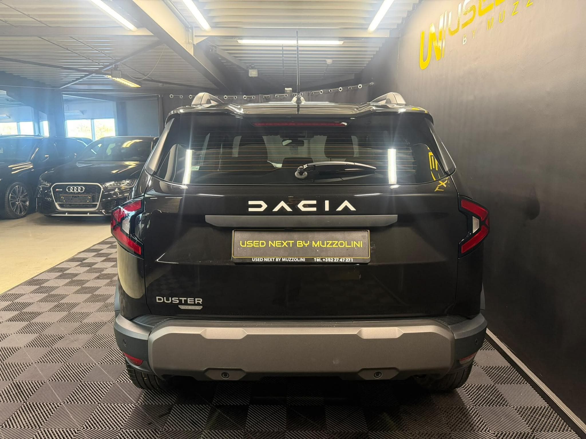 Dacia Duster EXPRESSION HYBRIDE 140 CV 4X2 BVA (2025) - Photo 4