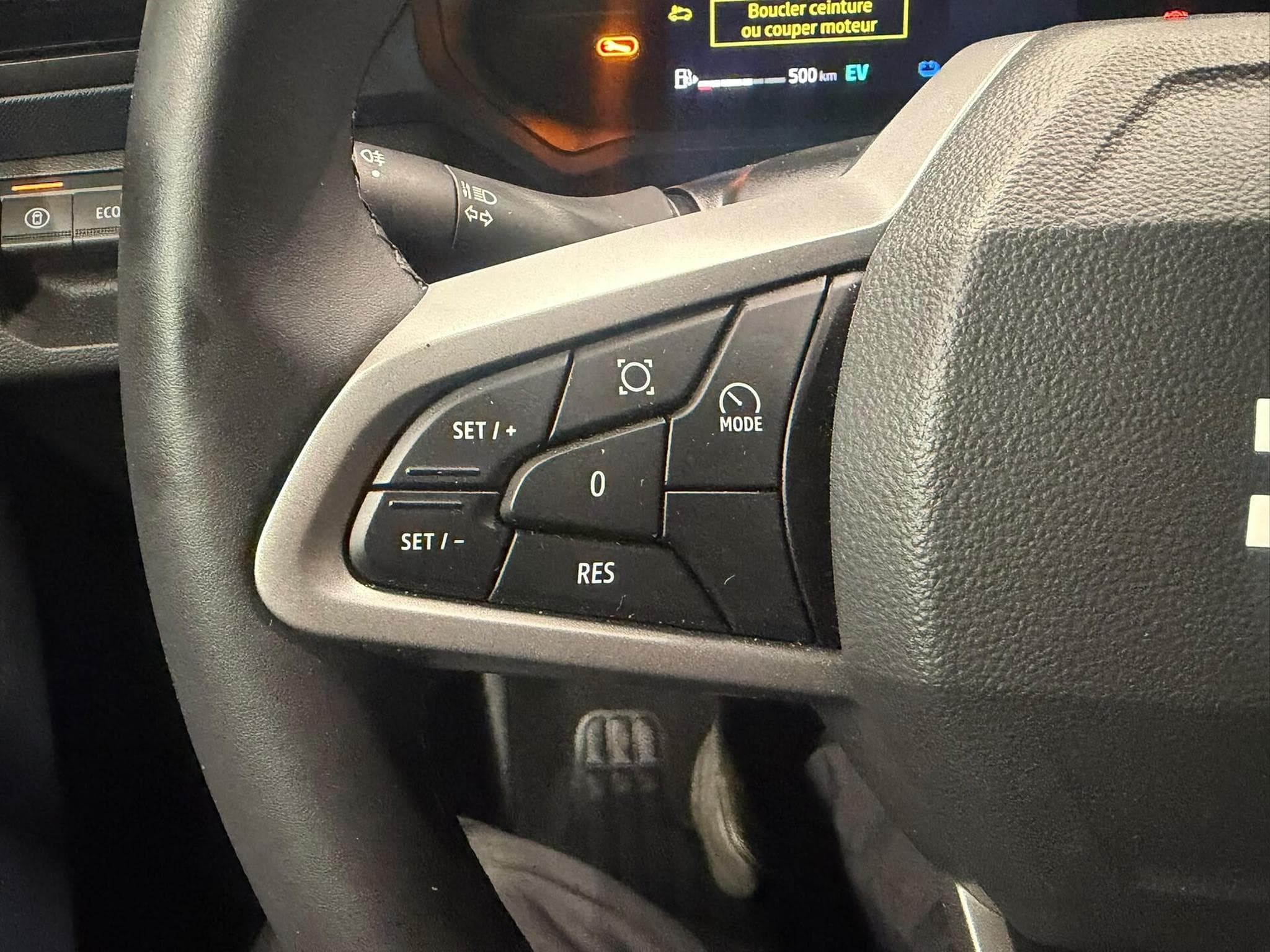 Dacia Duster EXPRESSION HYBRIDE 140 CV 4X2 BVA (2025) - Photo 12