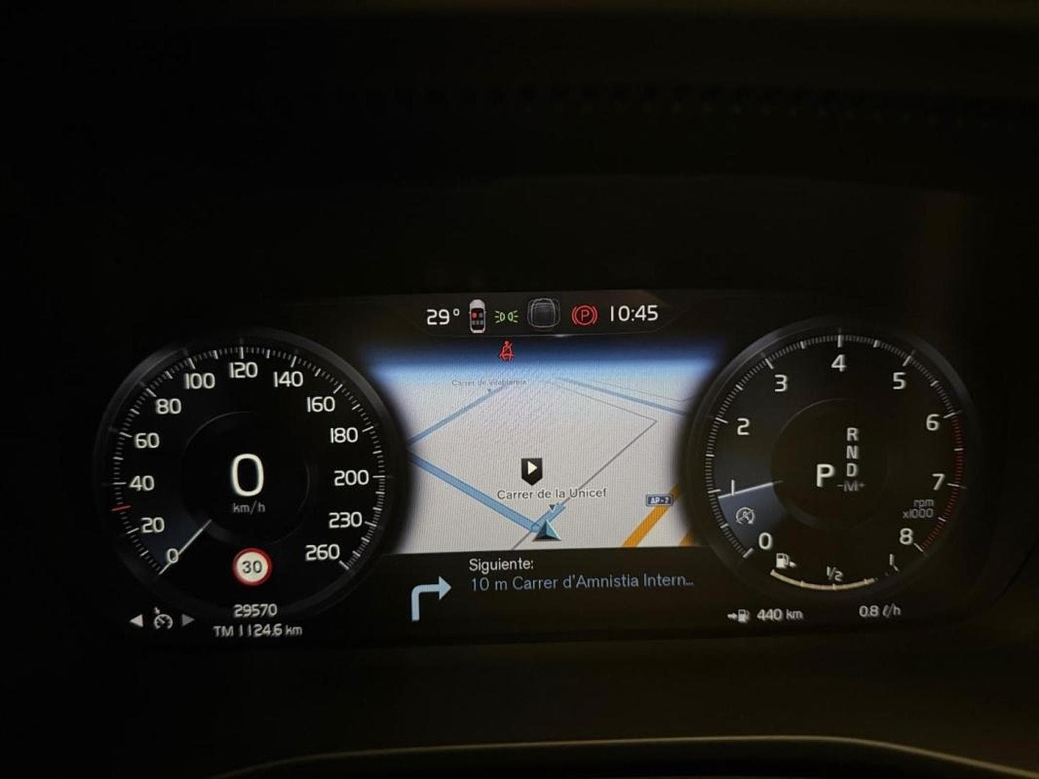 Volvo XC40 -44% 1.5 129ch Core (2024) - Photo 11