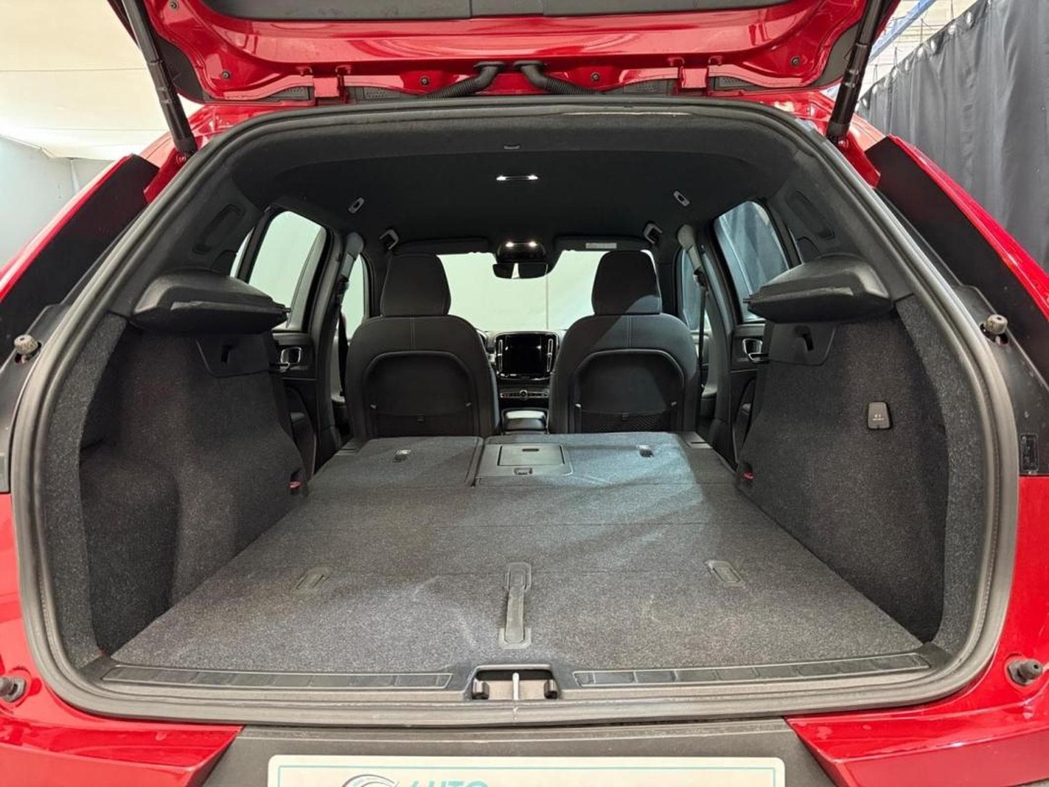 Volvo XC40 -44% 1.5 129ch Core (2024) - Photo 18