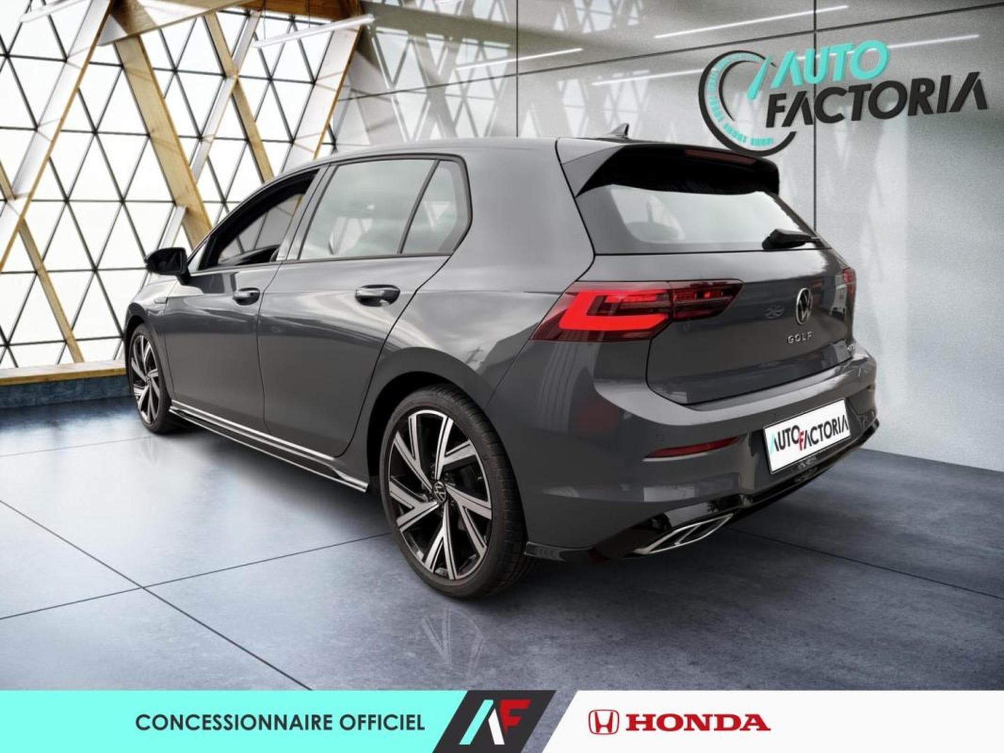VW Golf -30% VIII 1.5 eTSI R-Line 150Ch (2024) - Photo 3