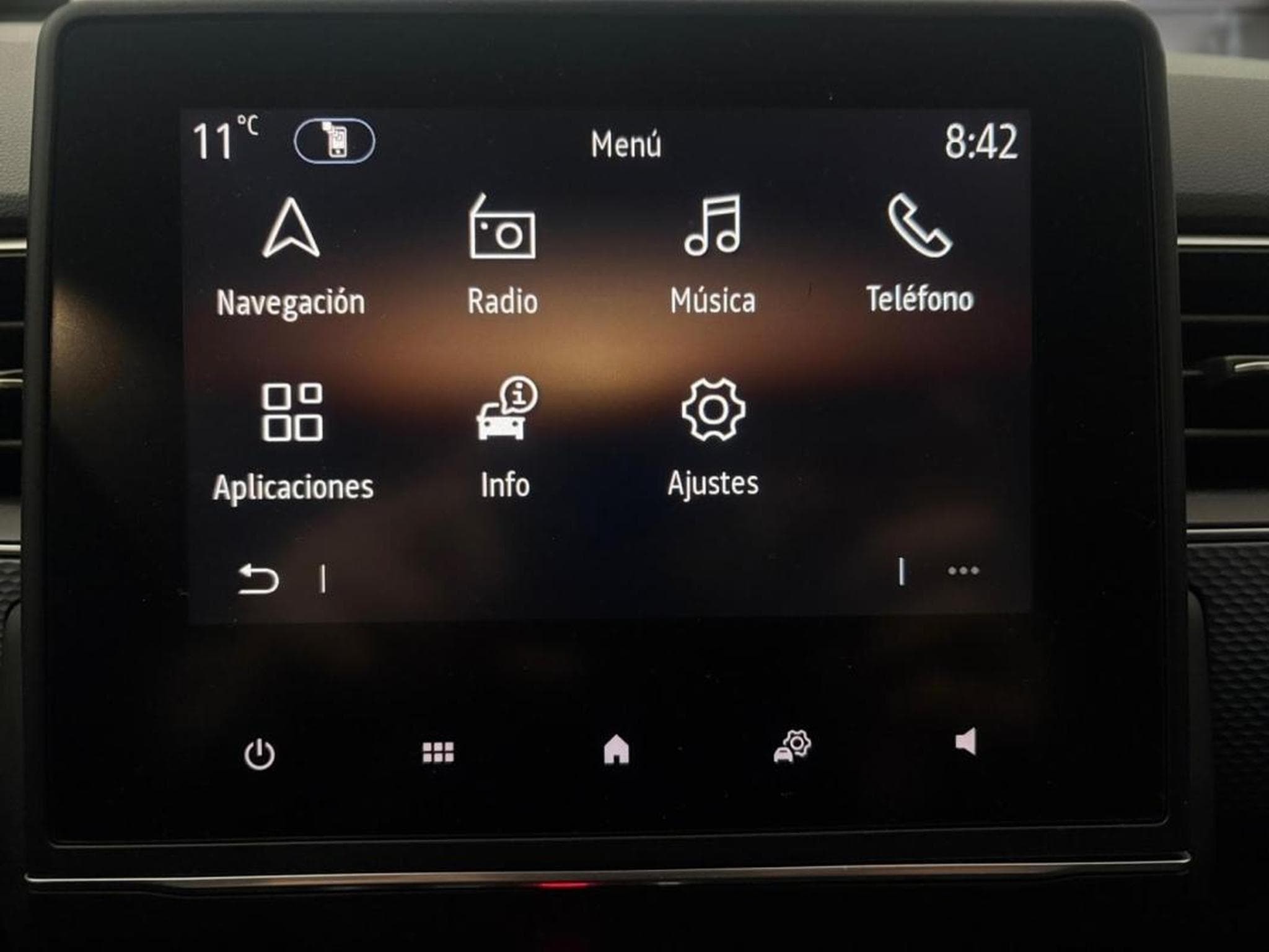 Renault Arkana -26% 1.3 TCe 140ch mild hybrid Evolution EDC -24 (2025) - Photo 9