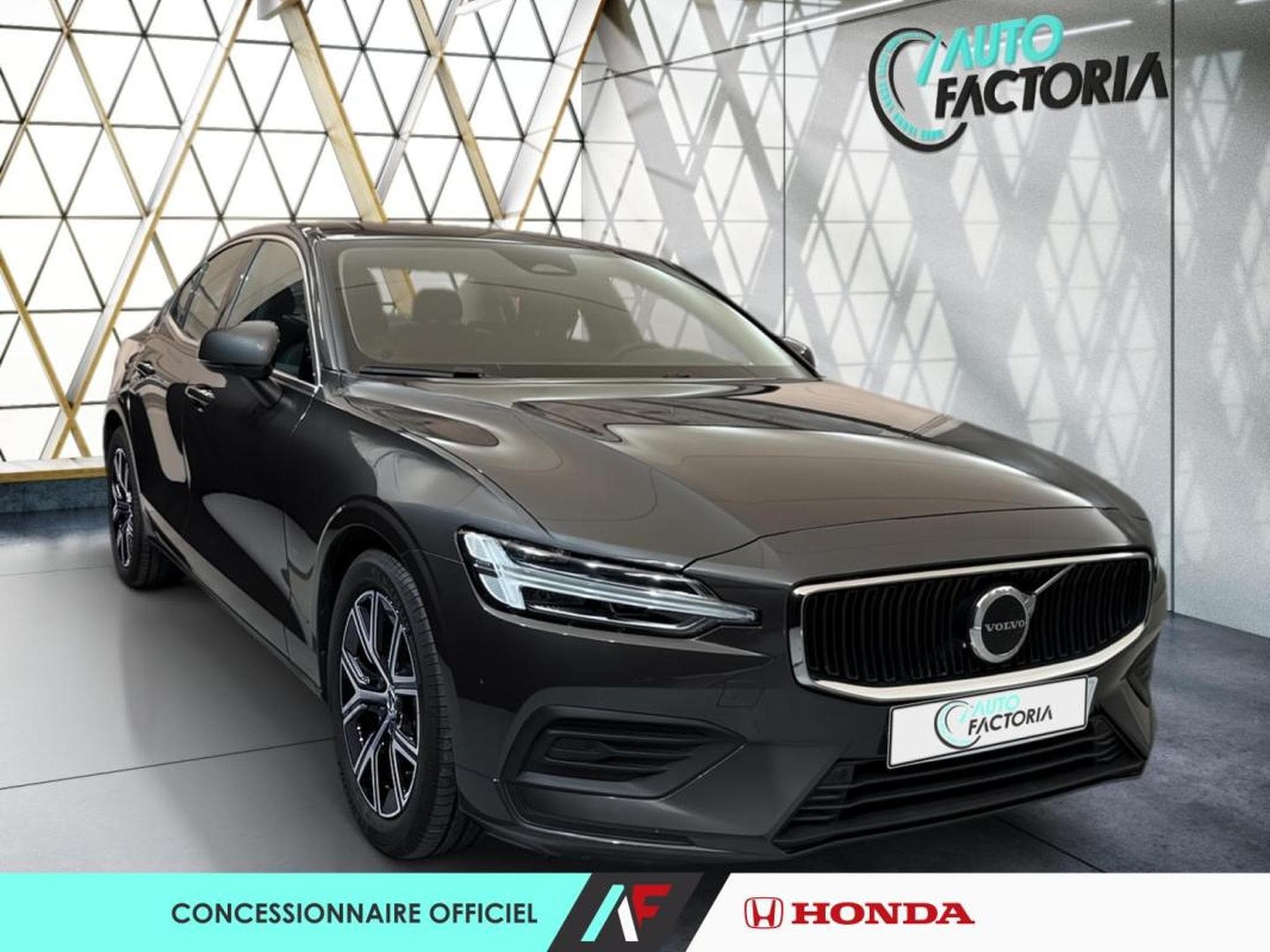Volvo S60 -49% 2.0 MHEV 197ch Core (2024) - Photo 5