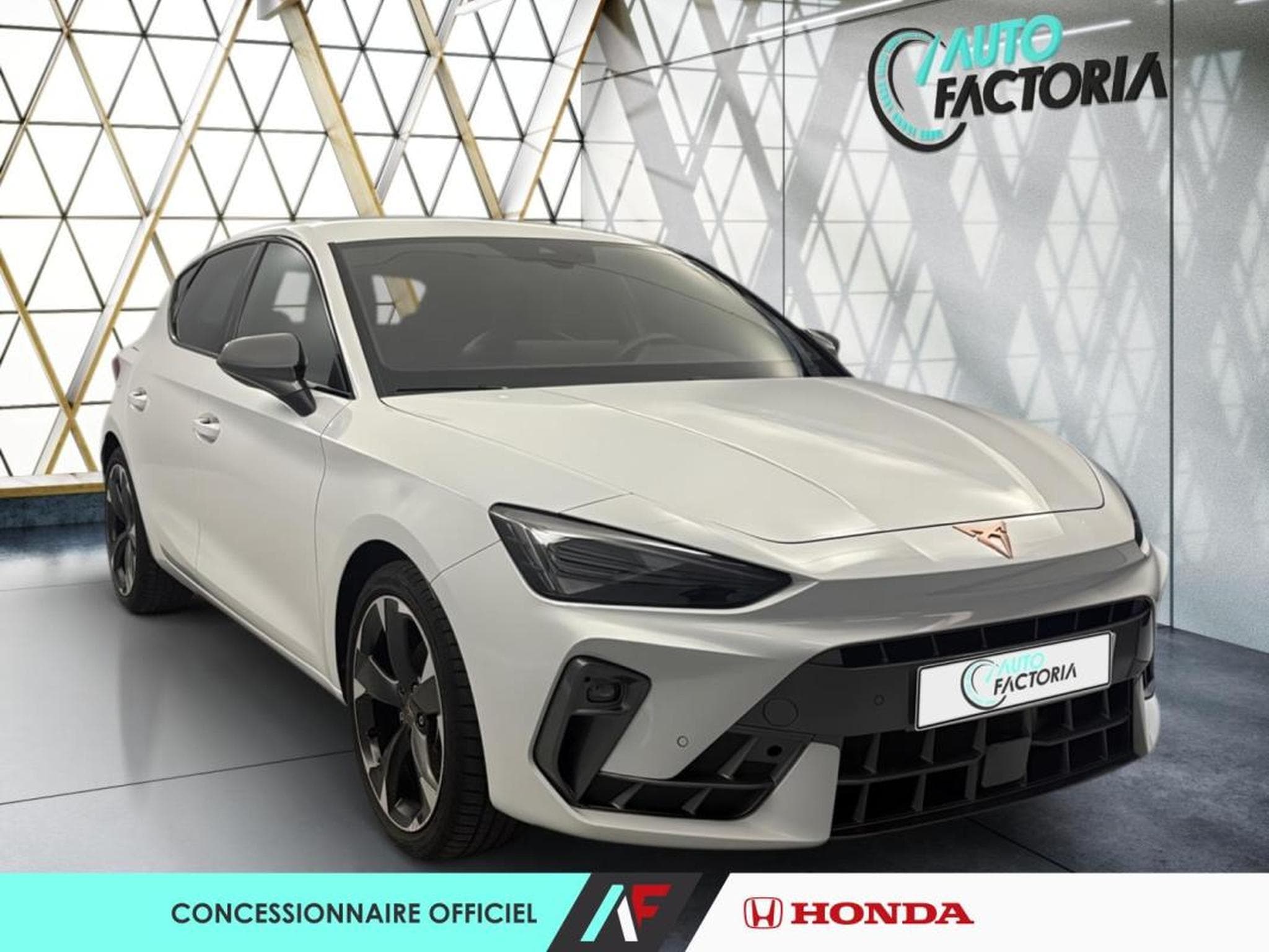 Cupra Leon ST -34% 1.5 eTSI Hybrid 150ch DSG (2025) - Photo 4