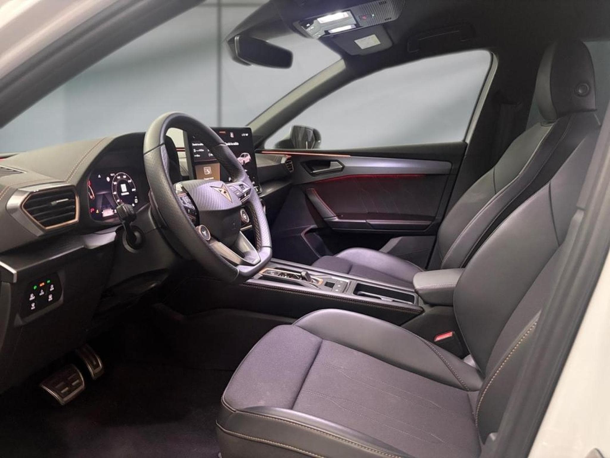 Cupra Leon ST -34% 1.5 eTSI Hybrid 150ch DSG (2025) - Photo 7