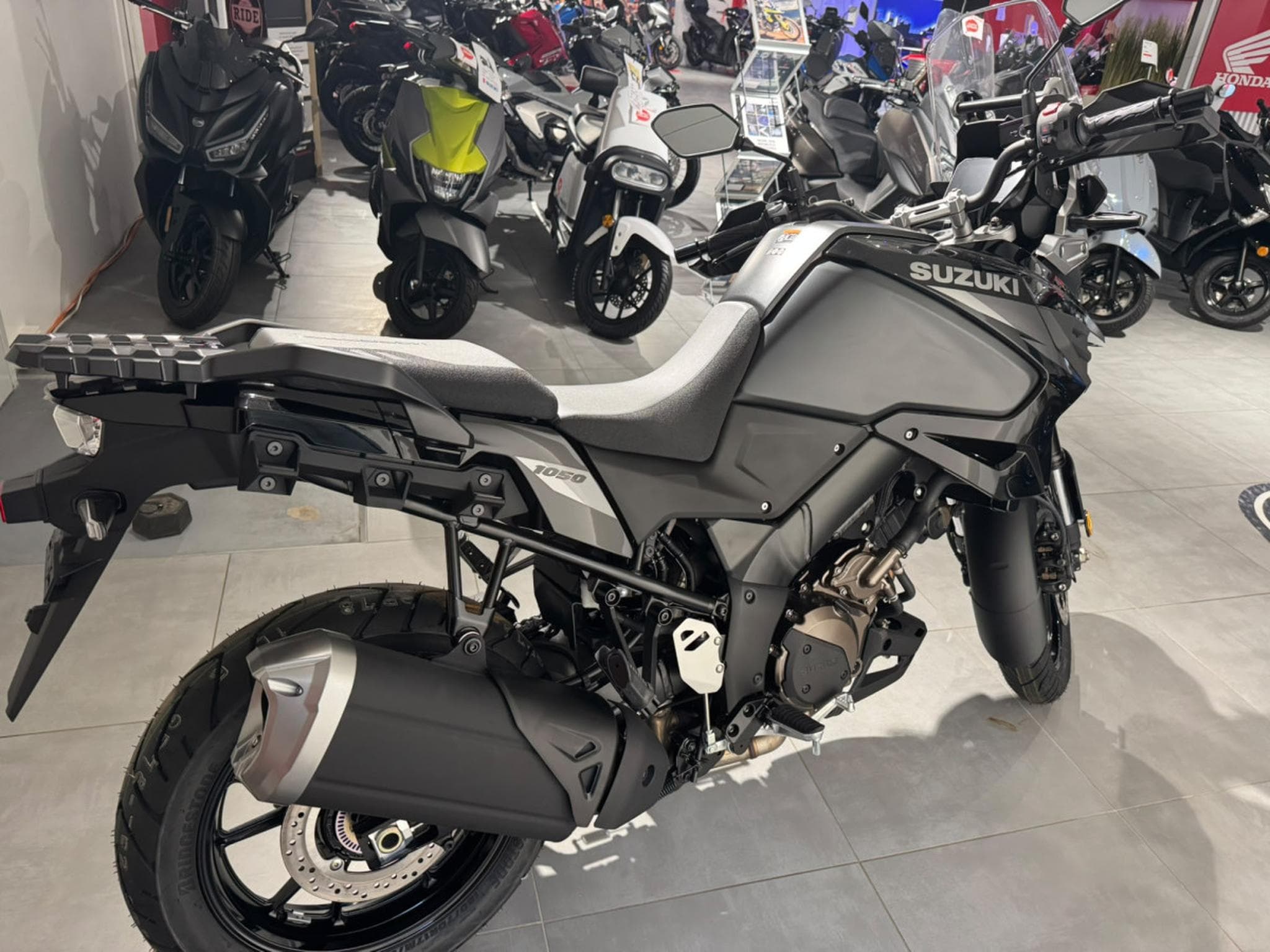 Suzuki V-Strom 1050 (2026) - Photo 3