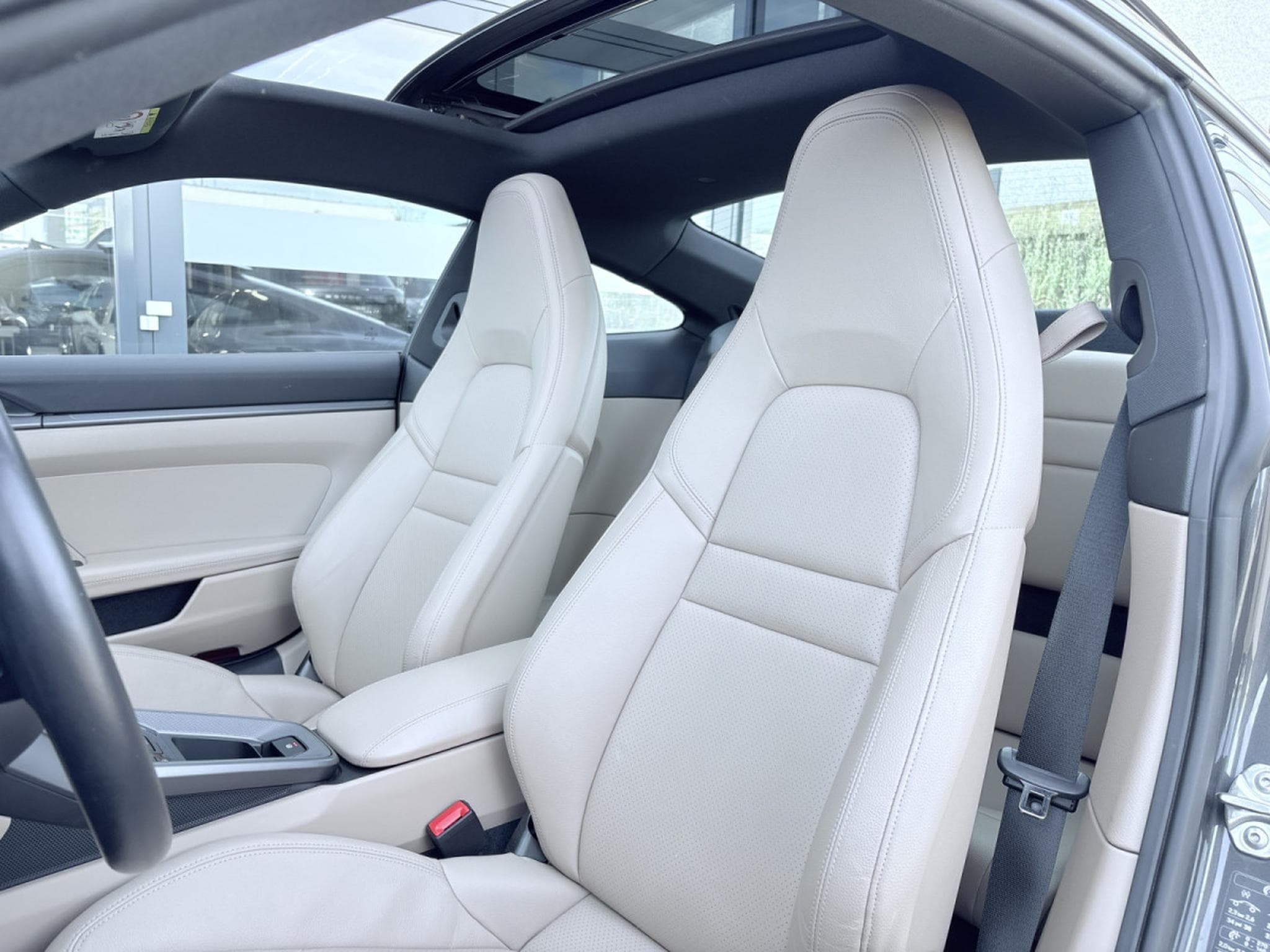 Porsche 911 992 CARRERA 4 /TOIT OUVRANT/ PASM/ CARPLAY (2023) - Photo 19