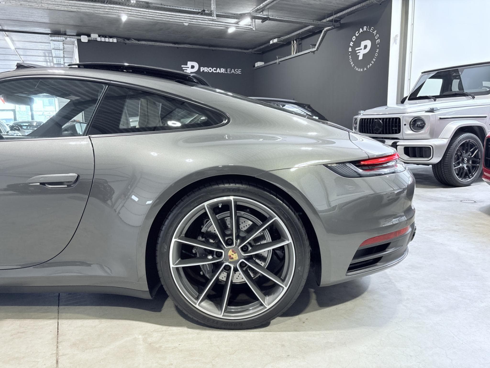 Porsche 911 992 CARRERA 4 /TOIT OUVRANT/ PASM/ CARPLAY (2023) - Photo 6