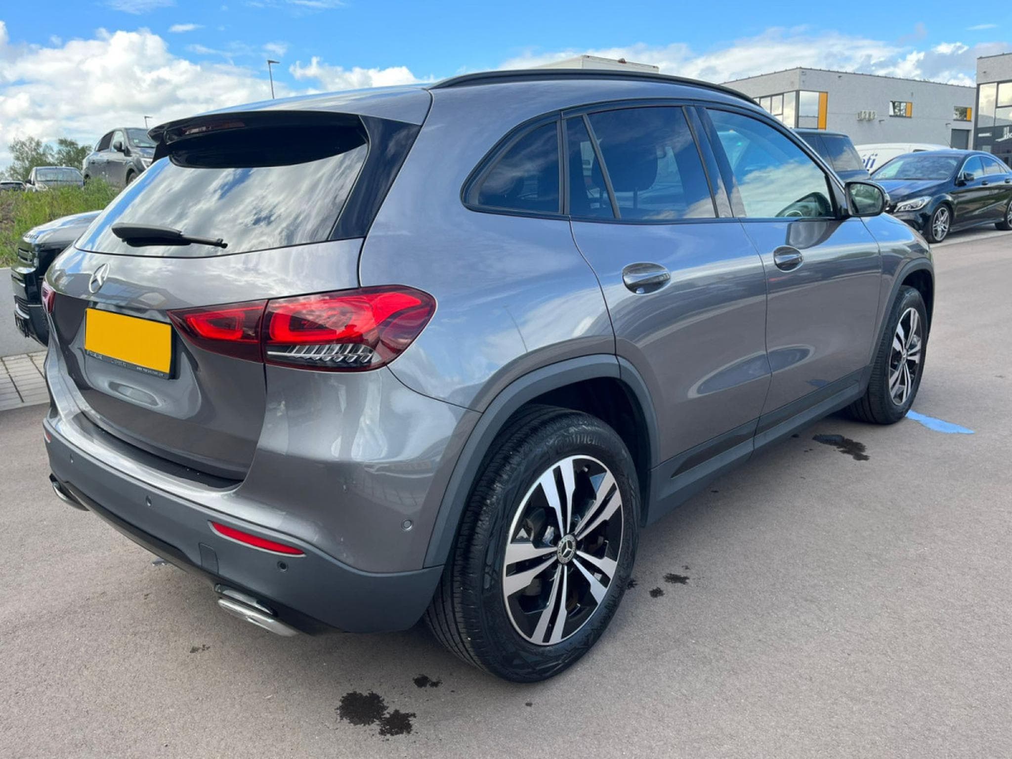 Mercedes GLA 180 GLA 180/APPLECARPLAY/AMG/18/KAMERA/LED/MERCEDES SERVICE (2021) - Photo 2