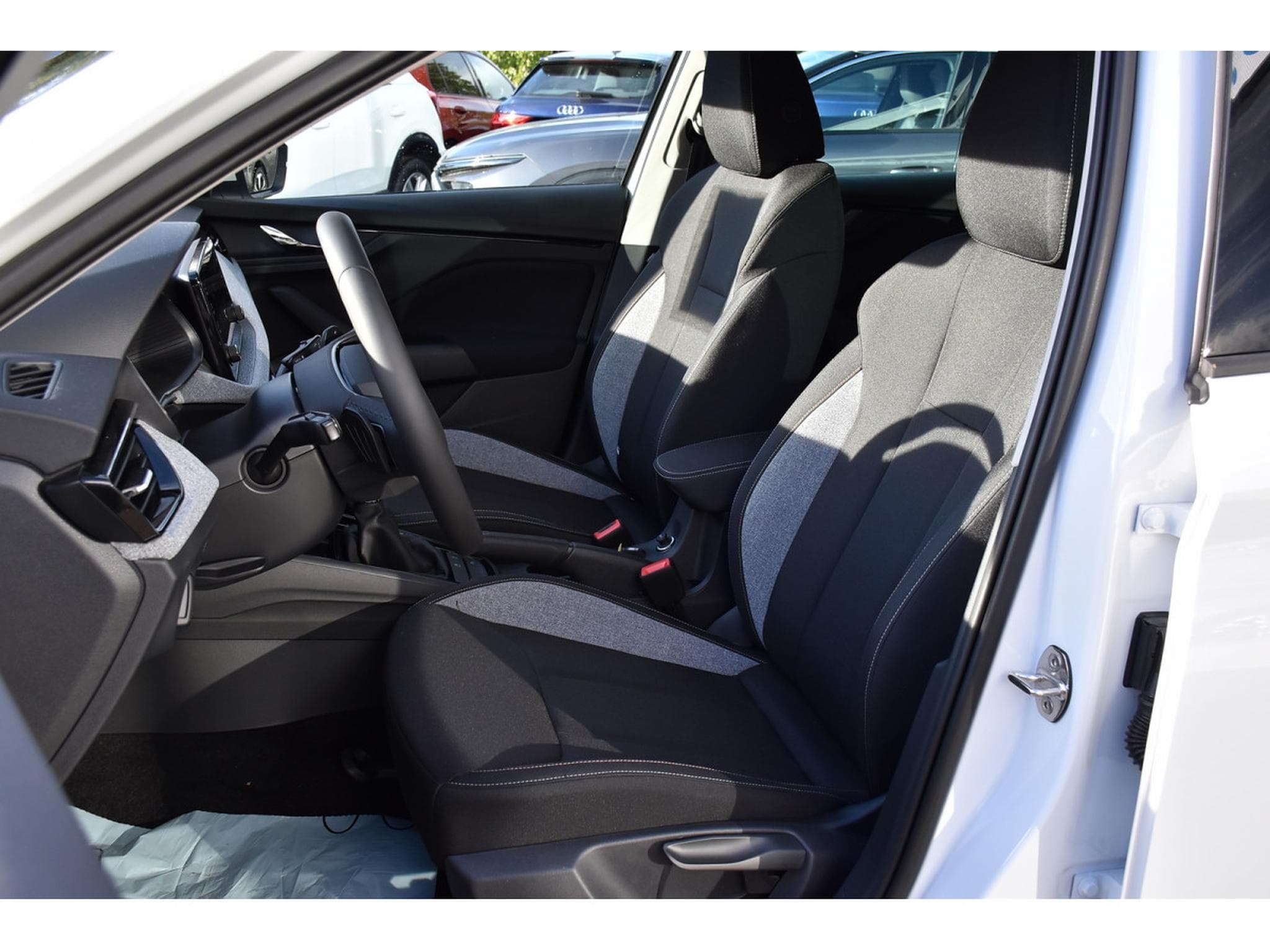 Skoda Kamiq 1.0 TSI 115 Selection DSG CAM REGUL SMARTLINK NEUF (2026) - Foto 6