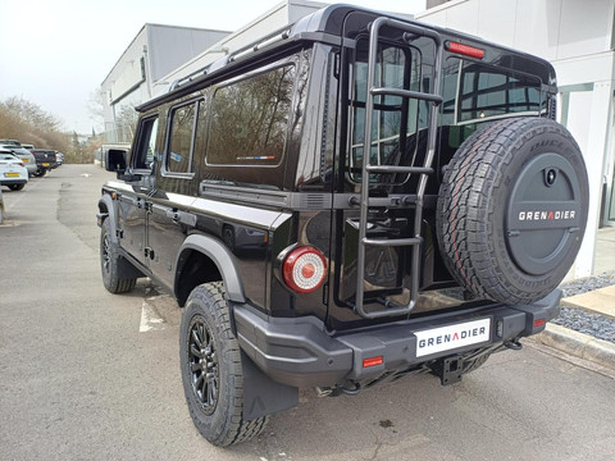 Ineos Grenadier Station Wagon 5 St 3.0L Turbo Petrol BLACK EDITION (2026) - Foto 6