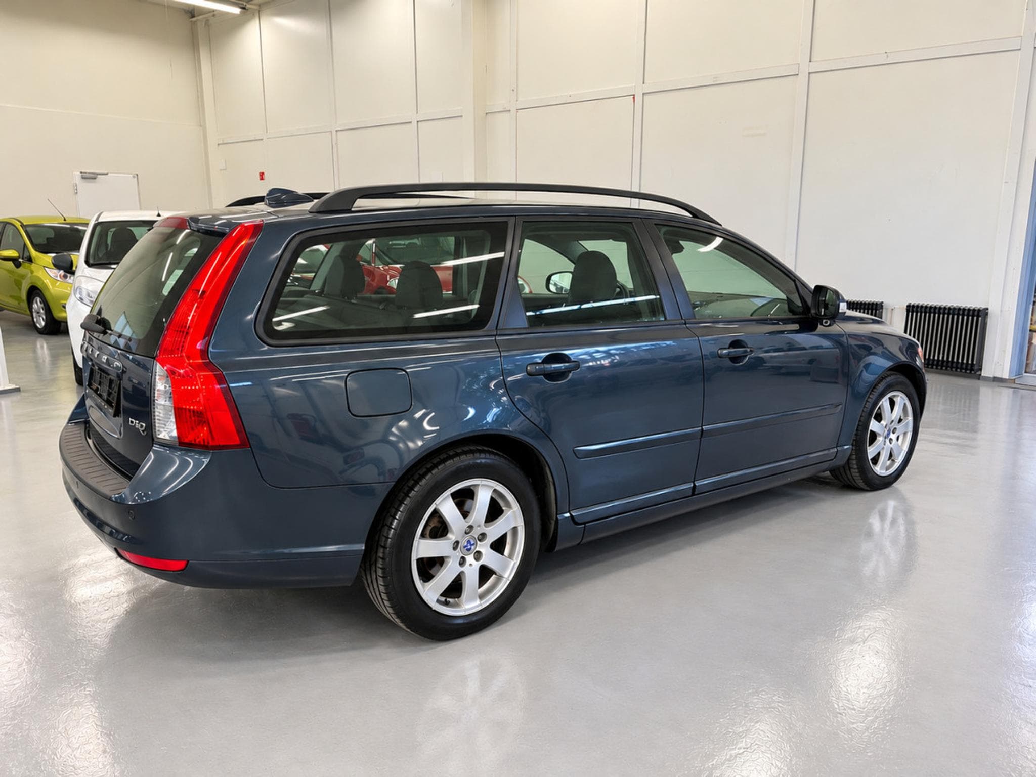 Volvo V50 1.6 d 115 DRIVe Kinetic (2011) - Photo 3