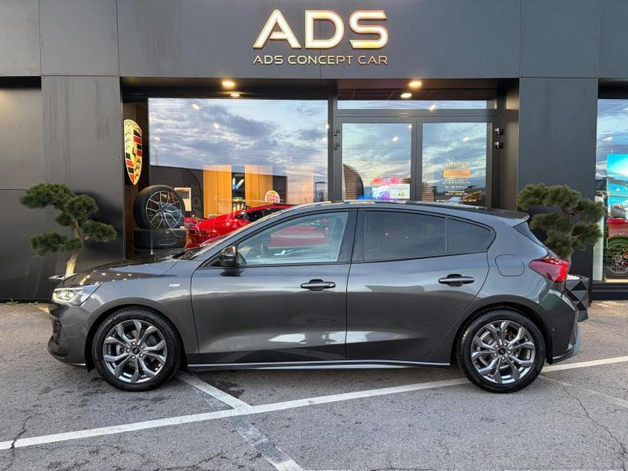 Ford Focus ST-Line X 1.5 120ch/Camera/Sièges chauffants (2022) - Photo 4