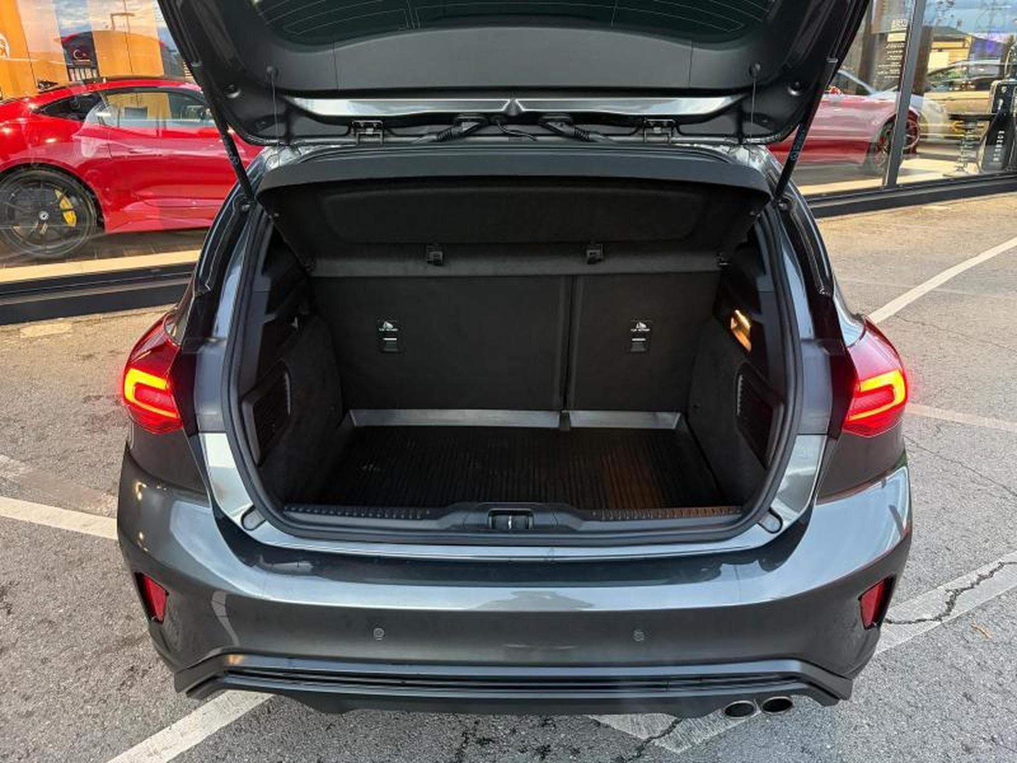 Ford Focus ST-Line X 1.5 120ch/Camera/Sièges chauffants (2022) - Photo 17