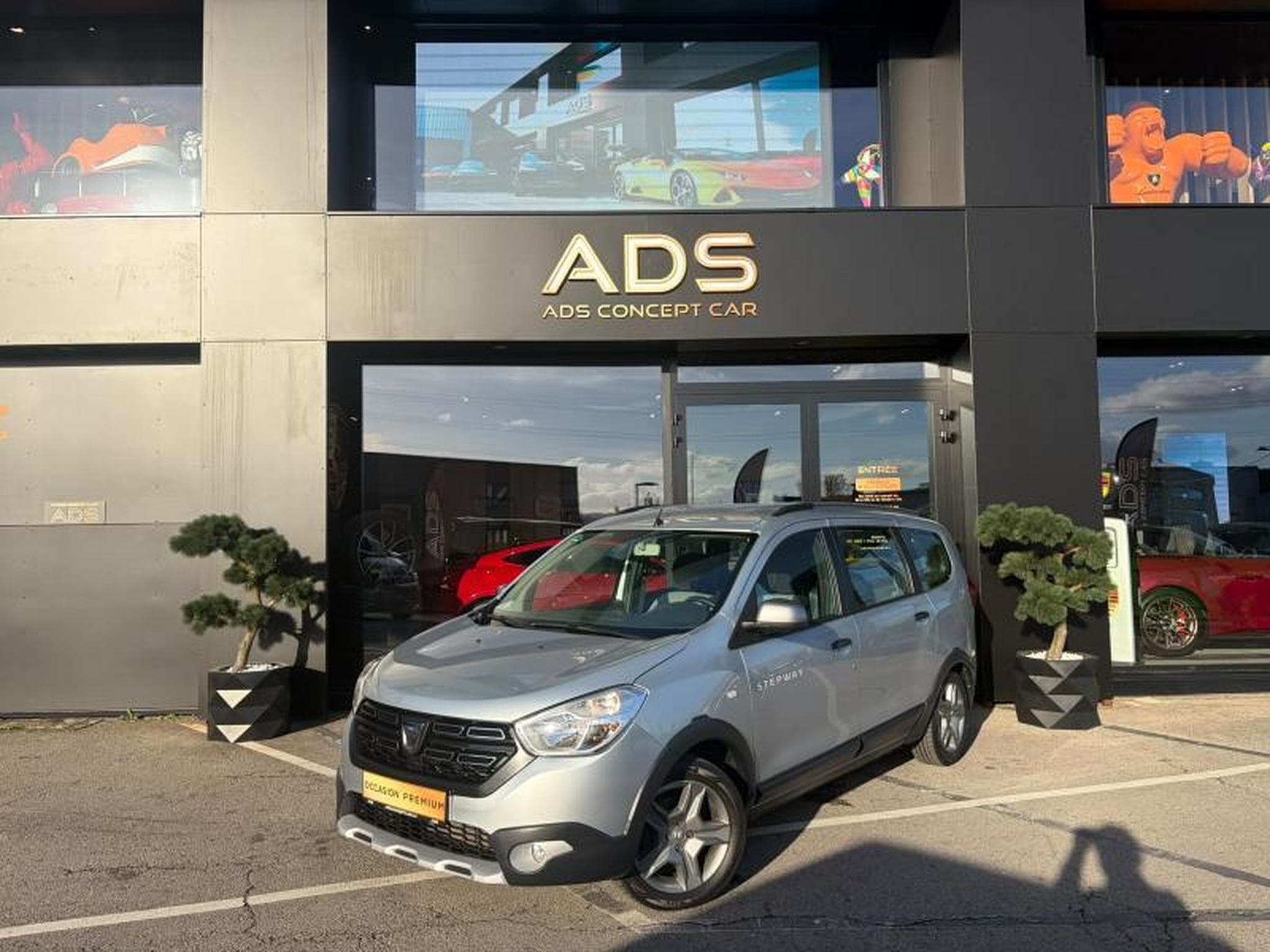 Dacia Lodgy Stepway 1.3 130ch/Camera/PDC/GPS (2021) - Photo 1