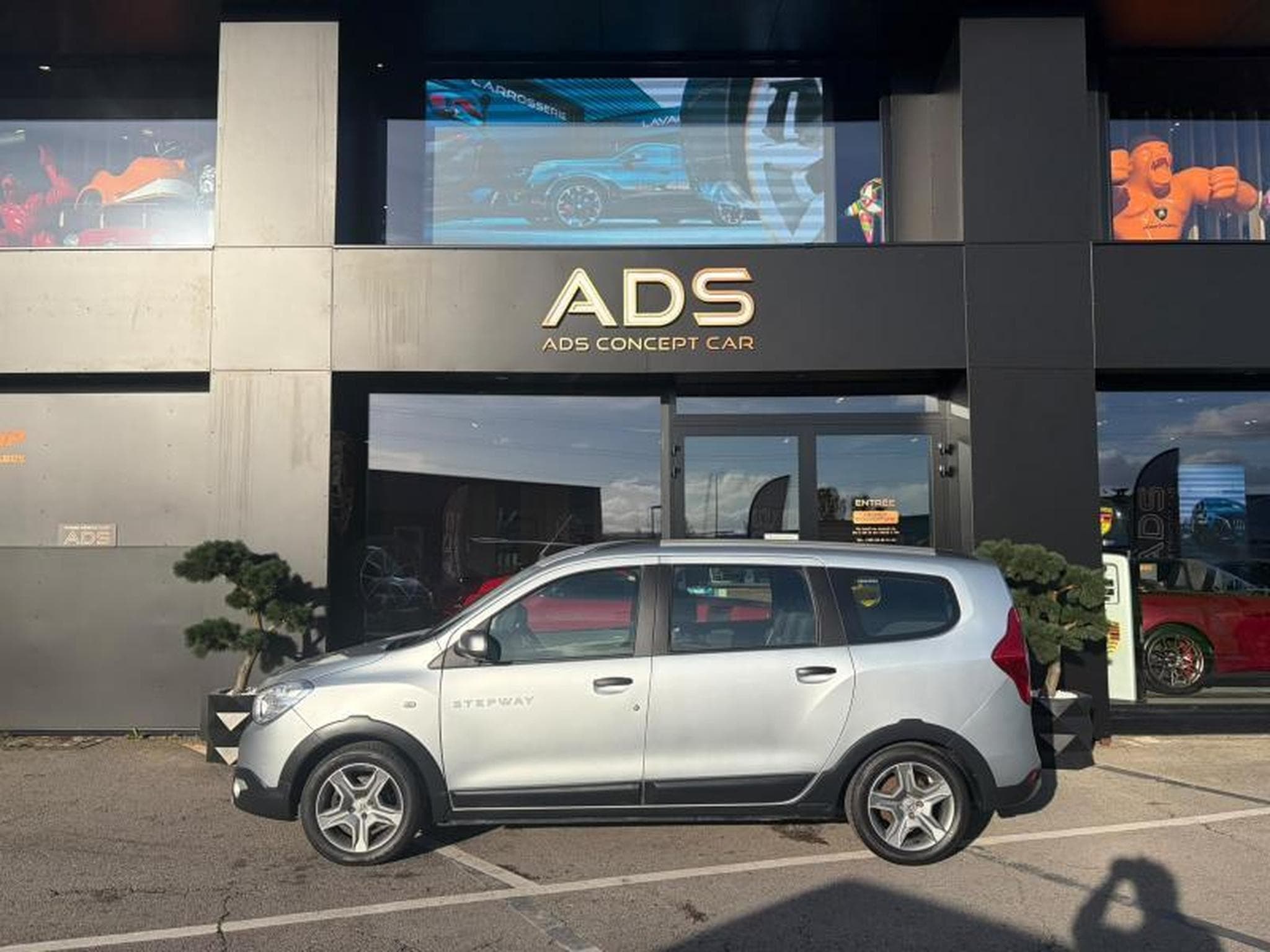 Dacia Lodgy Stepway 1.3 130ch/Camera/PDC/GPS (2021) - Photo 15