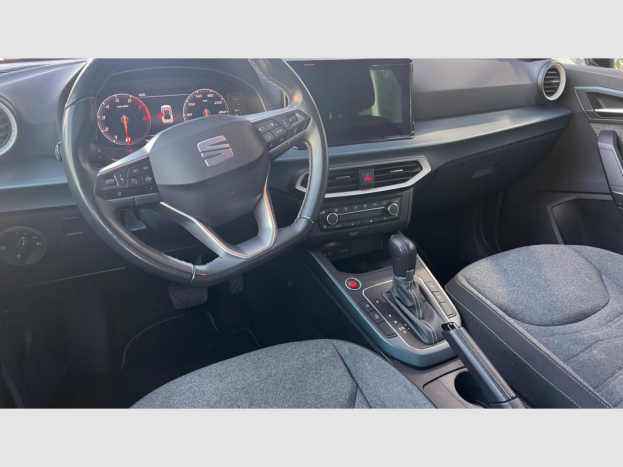 Seat Arona Xperience 1.0TSI DSG7 (2022) - Photo 6