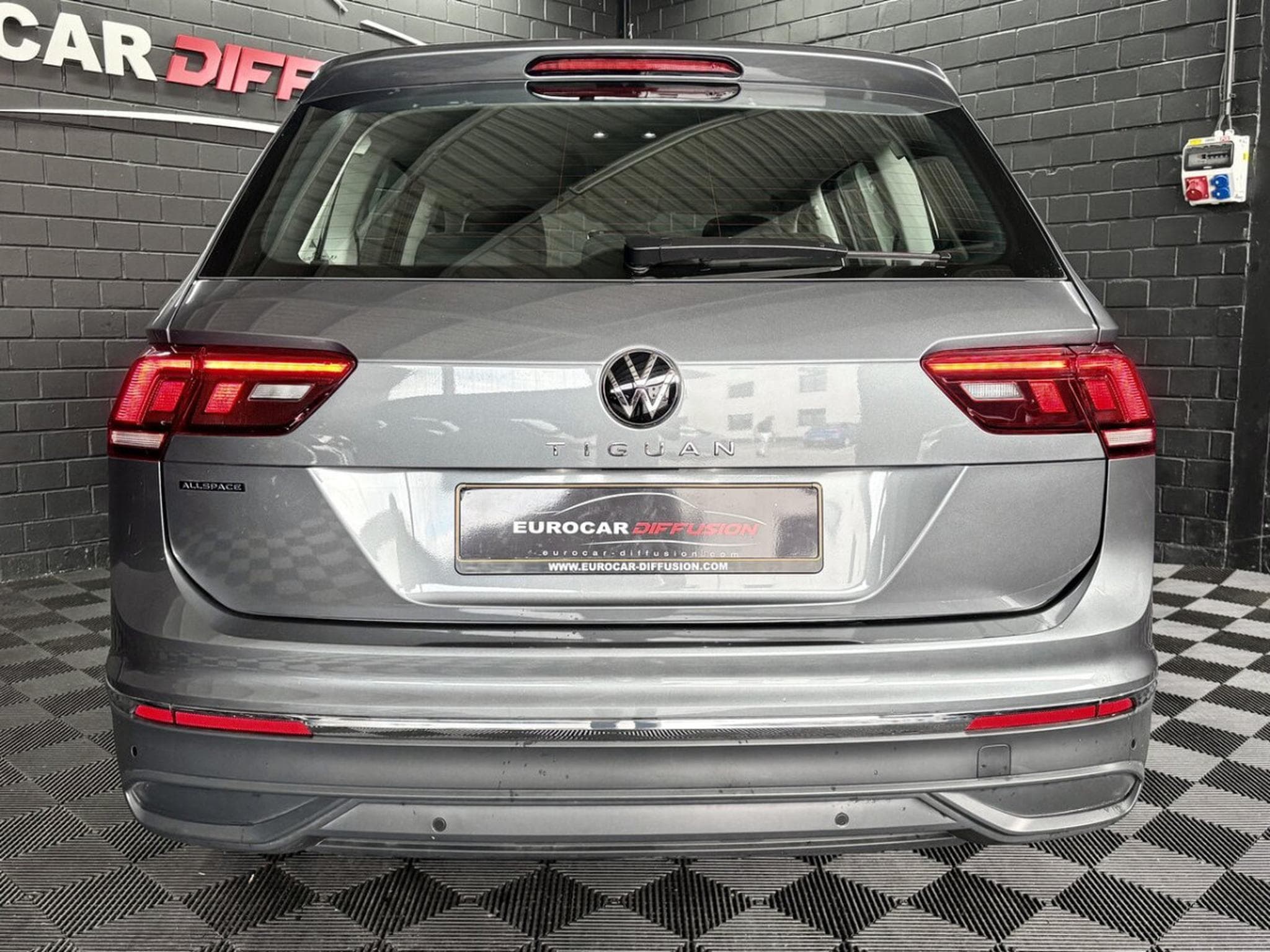VW Tiguan Allspace Life 1.5 TSI 150 CV DSG7 *7 PLACES *ATTELAGE* *HAYO (2025) - Photo 5
