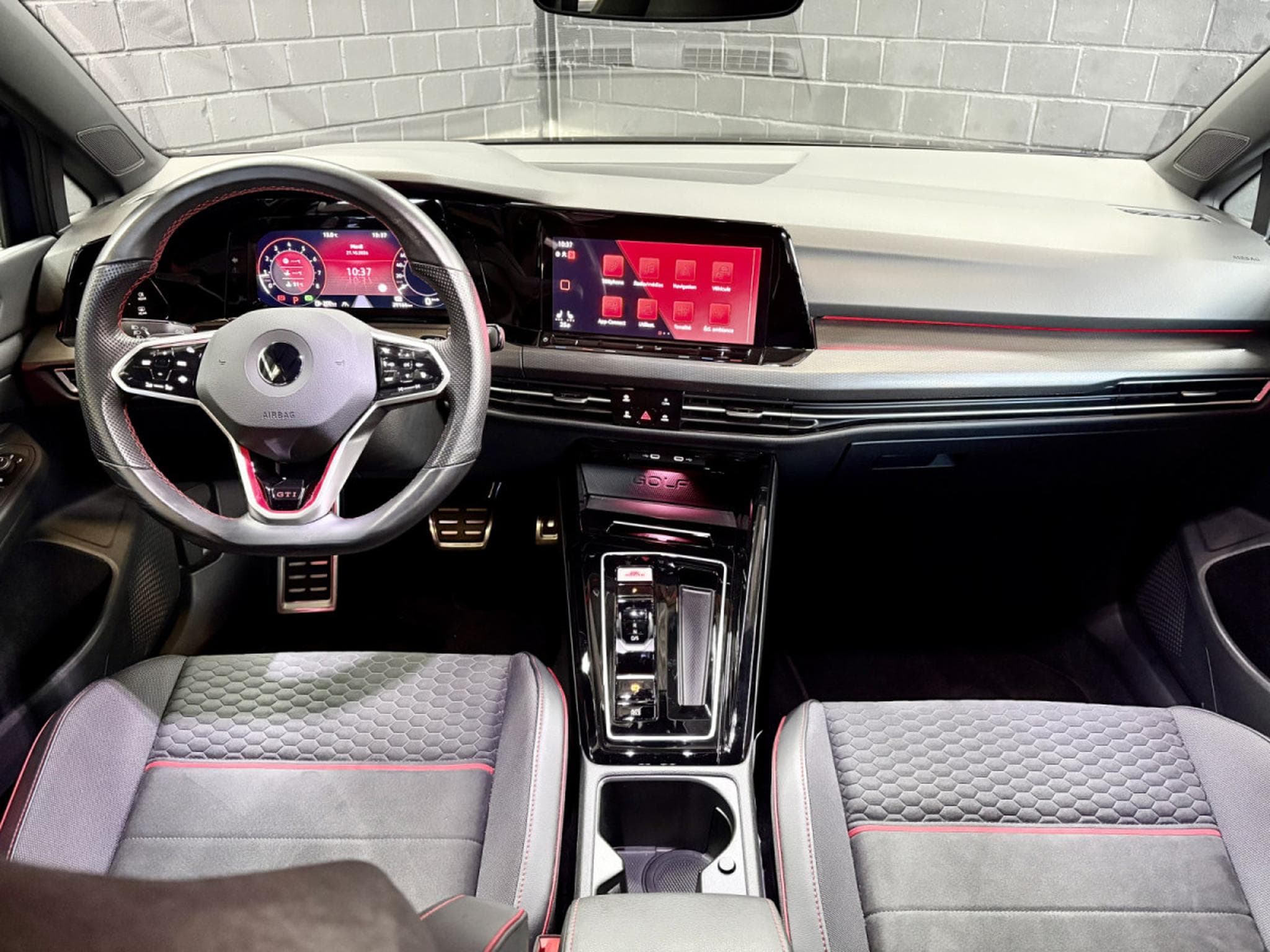 VW Golf GTI Clubsport 2.0 TSI 300 CV DSG7 *DCC *MATRIX* *CARPLAY* (2023) - Photo 9