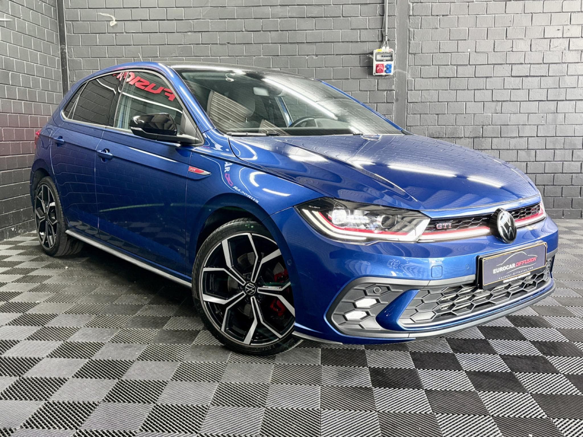 VW Polo 2.0 TSI 207 CV DSG7 *BEATS *CAM** MATRIX ** CARPLAY** (2023) - Photo 3