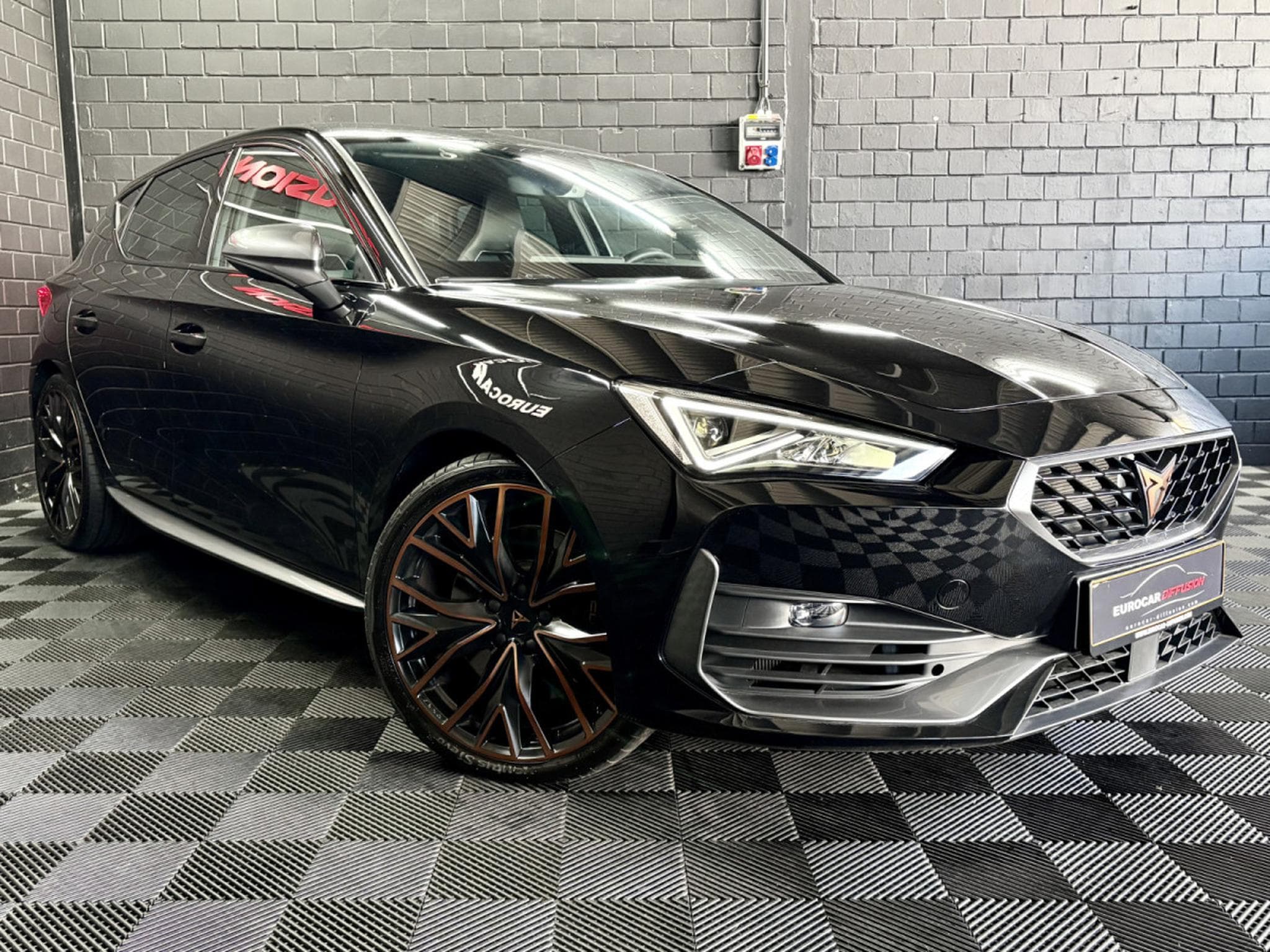 Cupra Leon VZ 2.0 TSI 300CV *DCC *SIEGES CHAUFF* (2024) - Foto 3