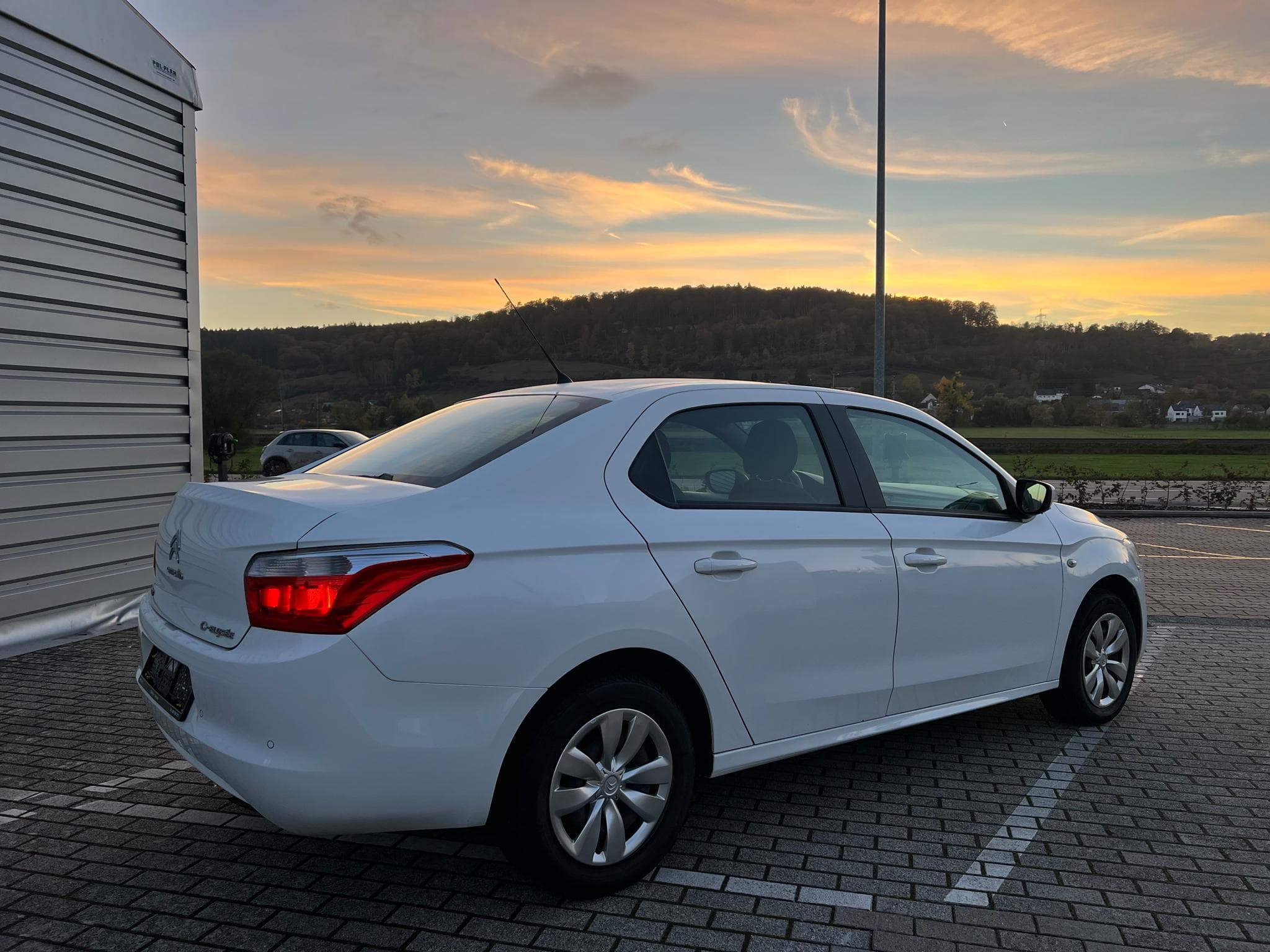 Citroën C-Elysée 1.6 HDi 100CV Selection (2016) - Photo 4