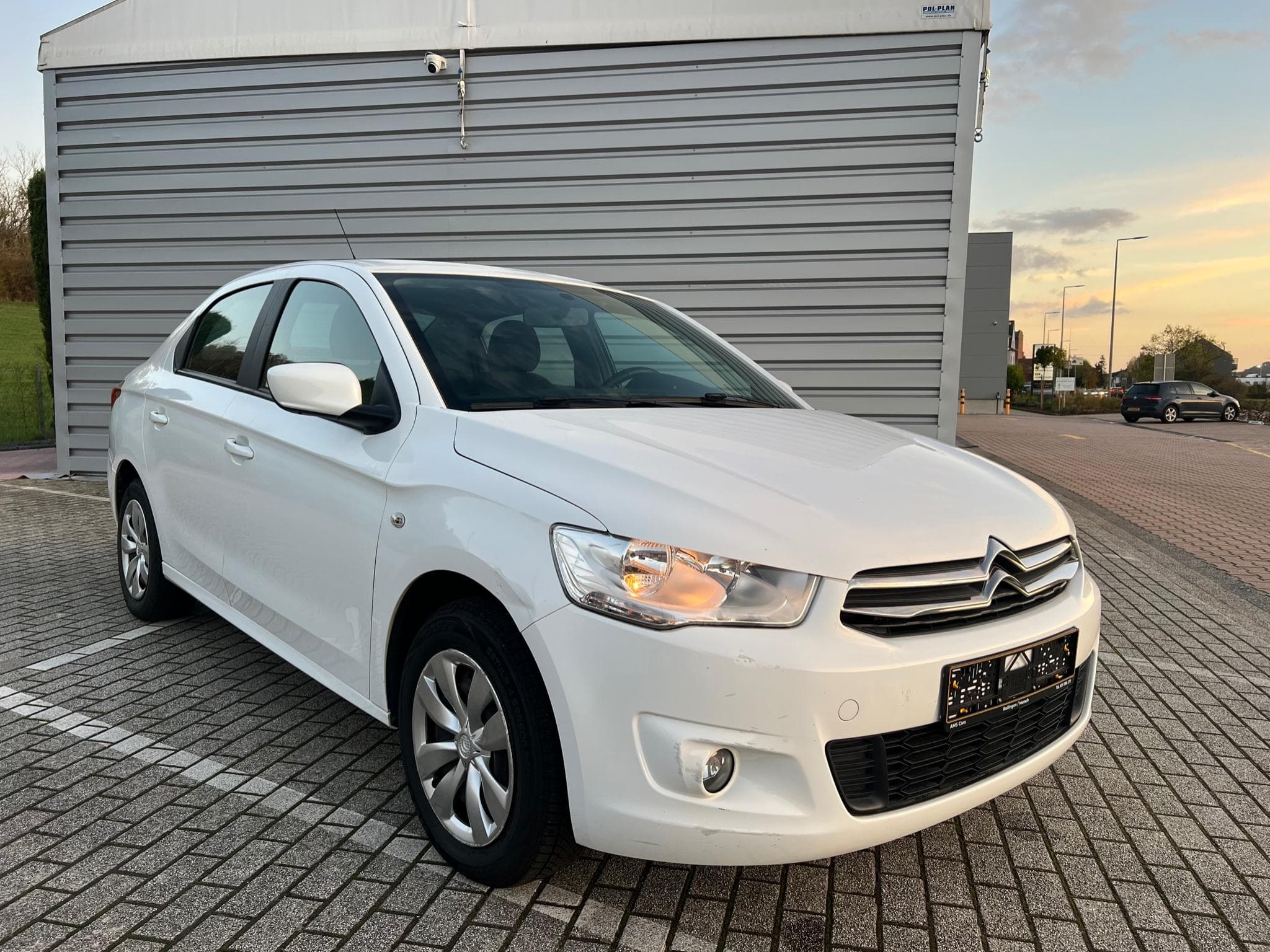 Citroën C-Elysée 1.6 HDi 100CV Selection (2016) - Photo 3