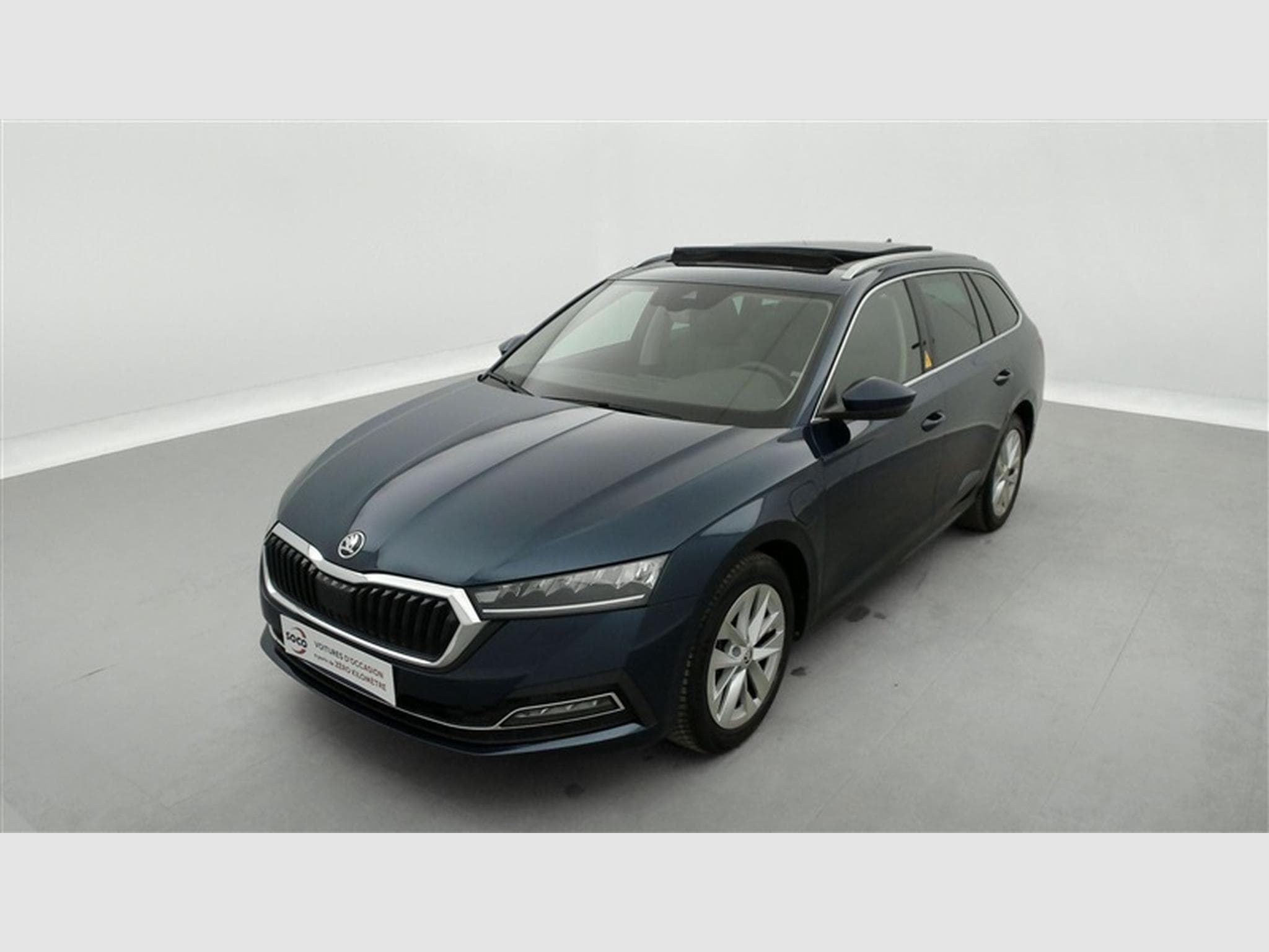 Skoda Octavia 1.4 TSI PHEV Clever+ DSG Navi / Led / Pano (2023) - Photo 1