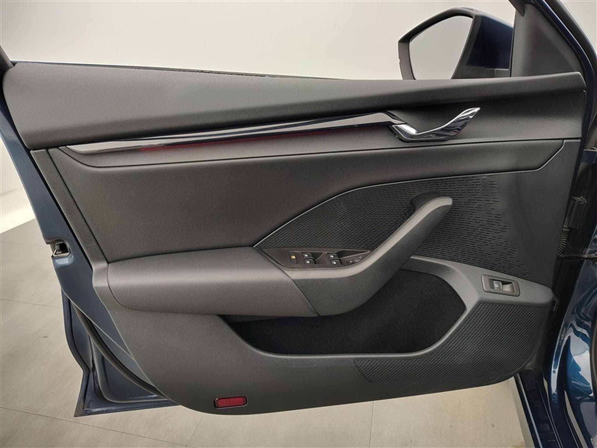 Skoda Octavia 1.4 TSI PHEV Clever+ DSG Navi / Led / Pano (2023) - Photo 16