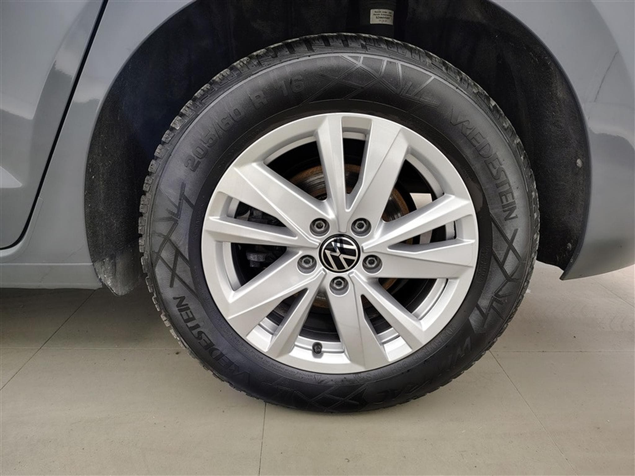 VW Touran 2.0 TDi SCR Highline Business Premium NAVI/FULL LED/TO PANO (2024) - Photo 6