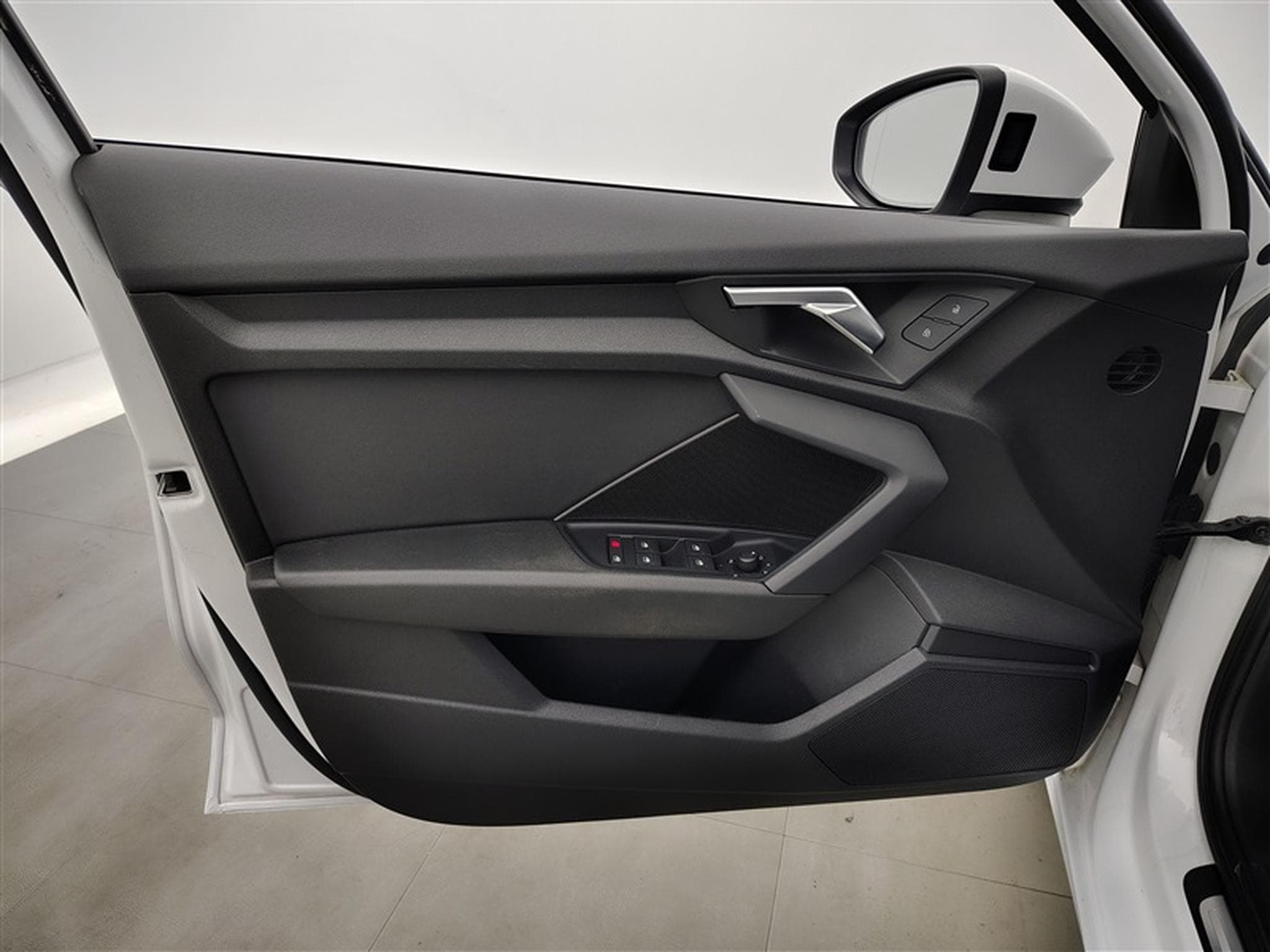 Audi A3 30 TFSI Advanced  Cuir / Navi / Led (2022) - Photo 17