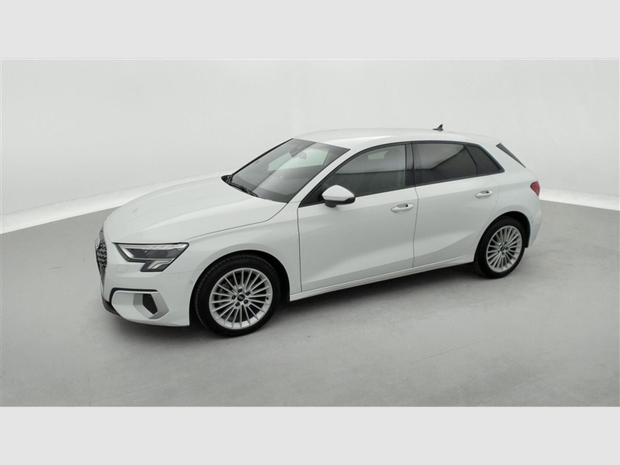 Audi A3 30 TFSI Advanced  Cuir / Navi / Led (2022) - Photo 21